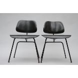 Eames: two vintage DCM chairs in black plywood and four copy chairs (51x49x72cm)