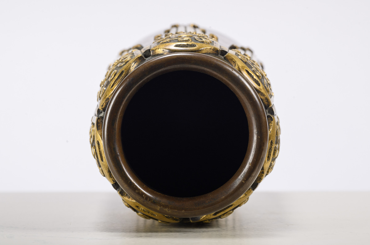 Vase in bronze with gilded decoration, circa 1910/1920 (30cm) - Image 3 of 4