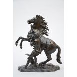 A bronze sculpture 'cheval de Marly' (22x50x60cm)