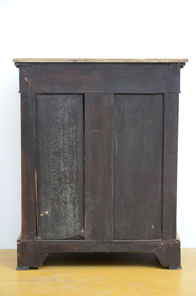 A Boulle cabinet with marble top (*) (38x83x103cm) - Image 4 of 4