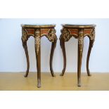 A pair of Louis XV style tables with marble tops (*) (55x82cm)