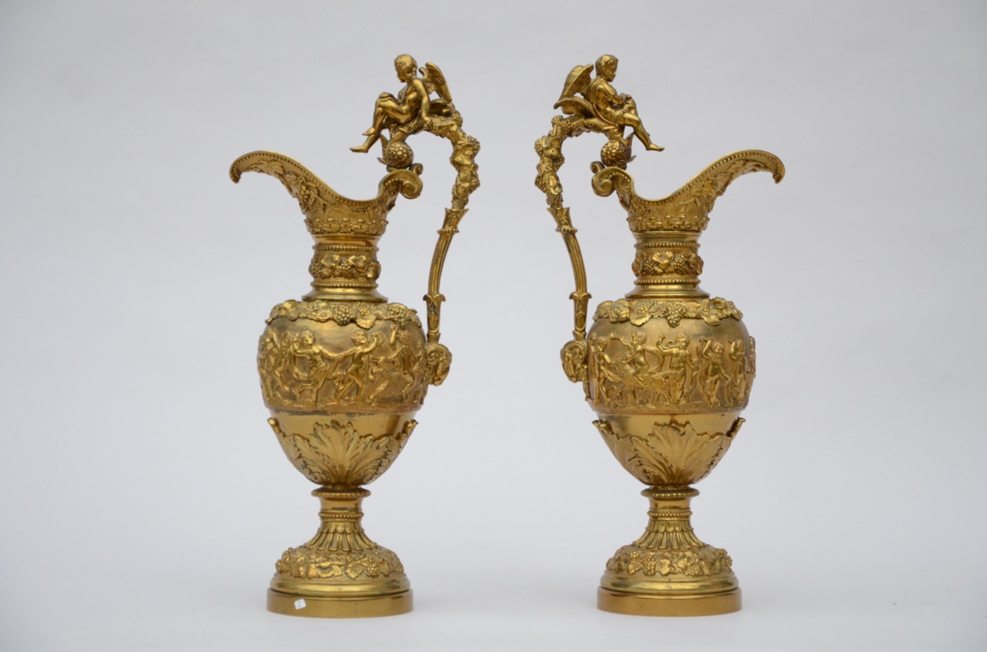 A pair of large bronze ewers 'bacchanal scenes' (58cm) - Image 5 of 5