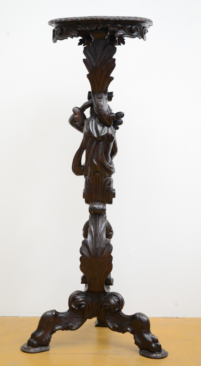 Large sculpted wooden pedestal (149cm) - Image 3 of 3