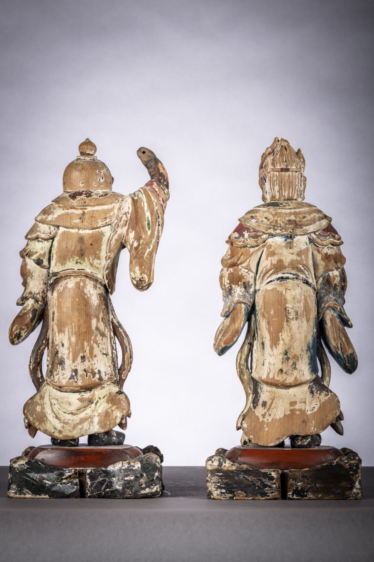 A pair of wooden Japanese temple guards, Edo period (40cm) - Bild 2 aus 6