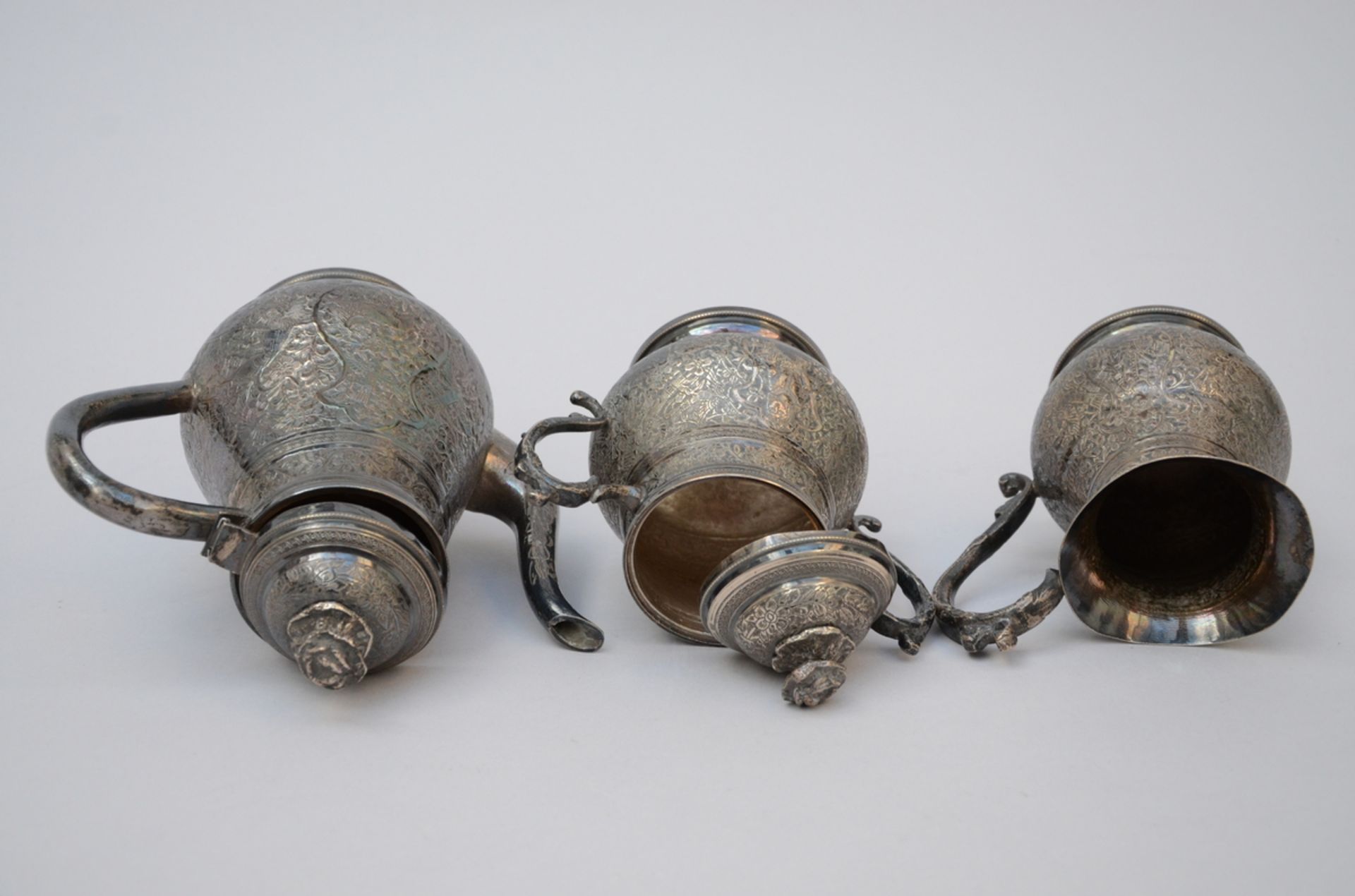Three-piece silver set, oriental work (*) (18cm) - Bild 3 aus 4