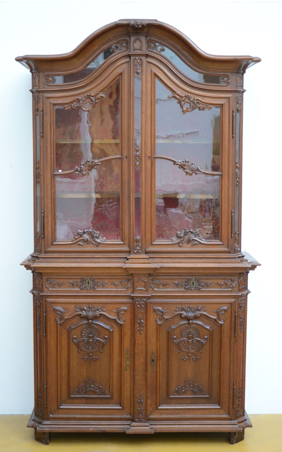 A LiËge display cabinet in oak, 19th - 20th century (98x127x220cm)