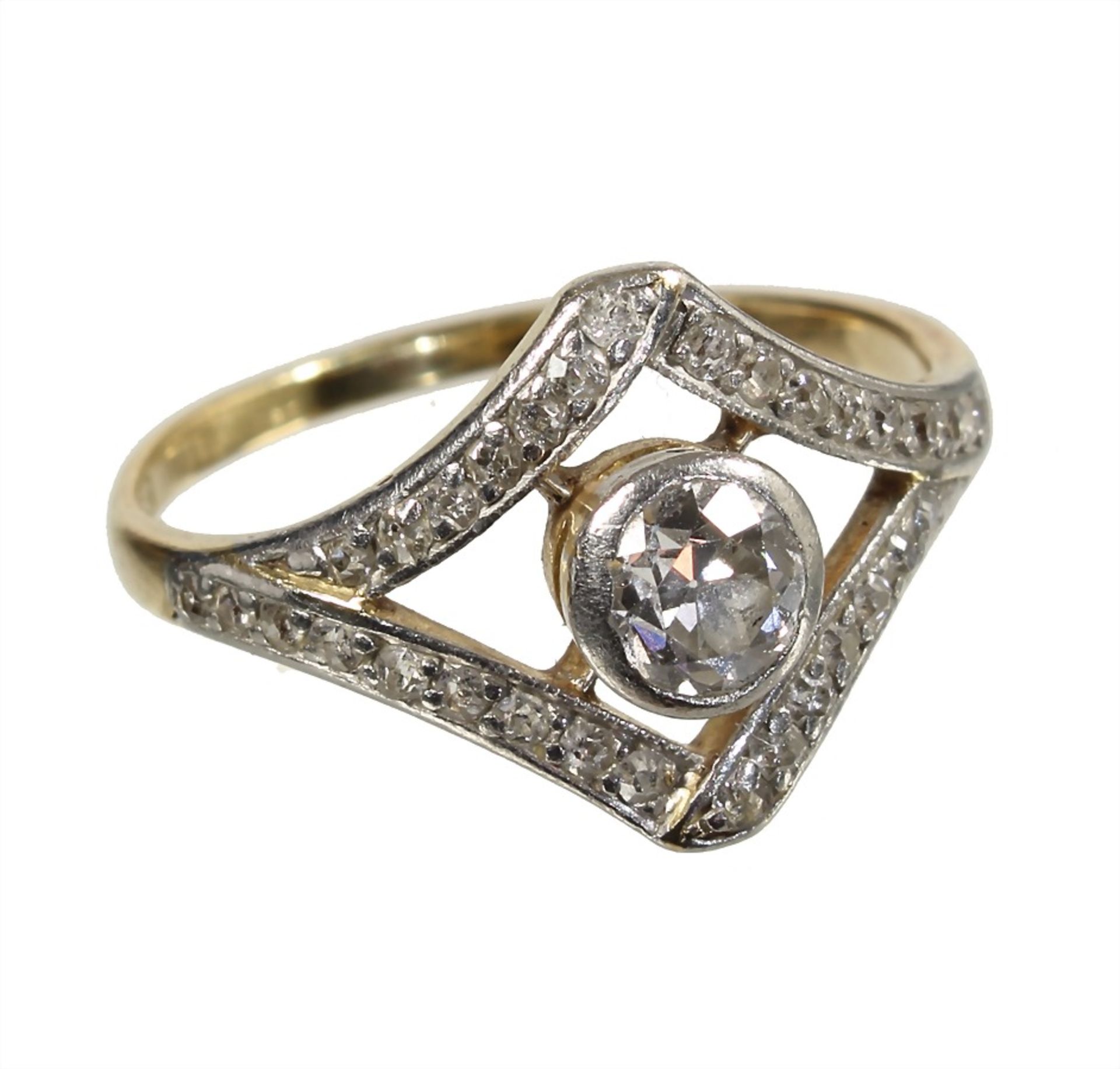 ring, "ART-DECO" 1920s/'30s, yelow gold 750/000, central old cut diamond c. 0.42 ct white, in the