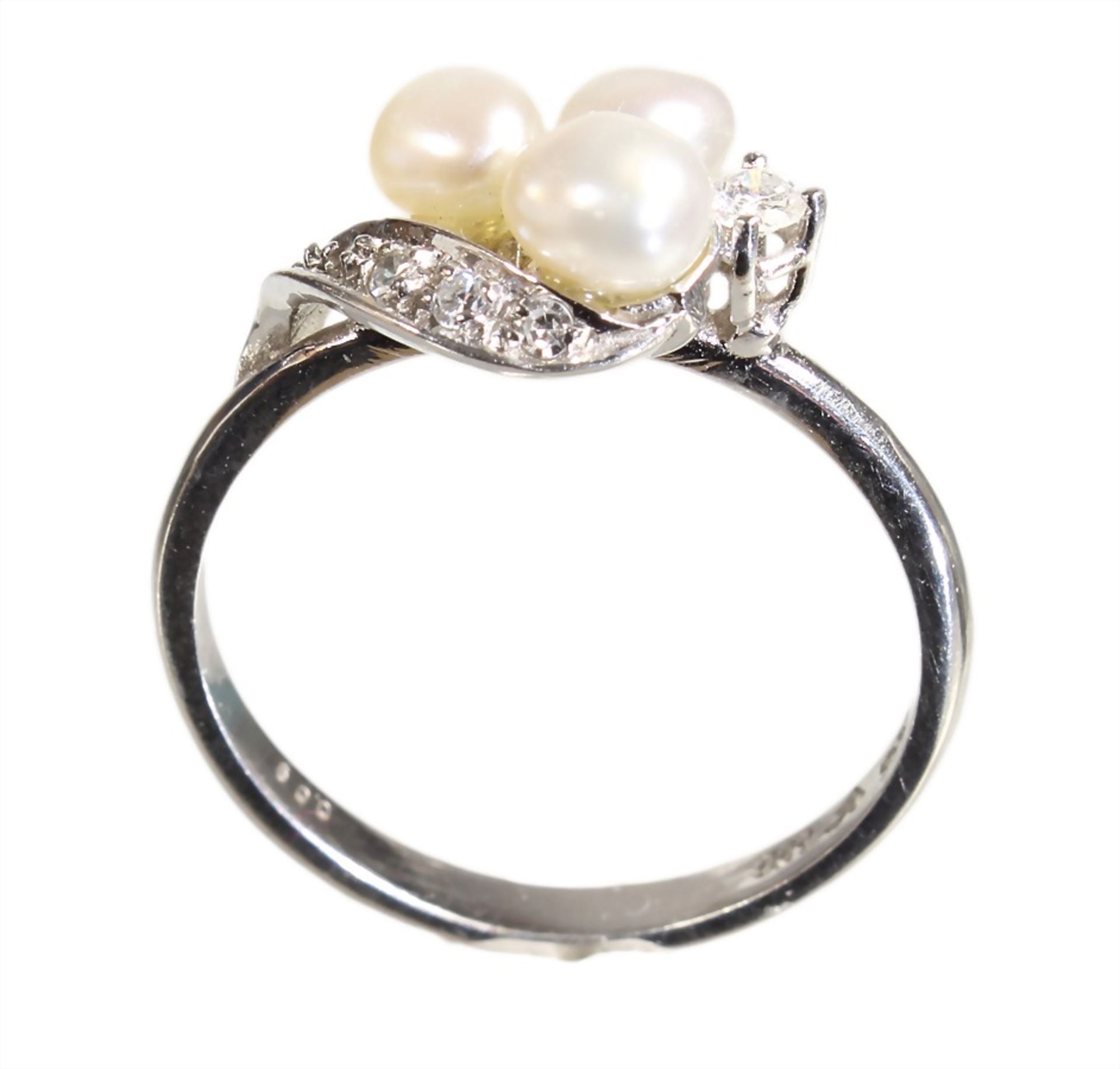 ring, white gold 585/000, 1 brilliants, 4 pieces 8/8 diamonds c. 0.09 ct white, 3 freshwater pearls, - Bild 2 aus 2