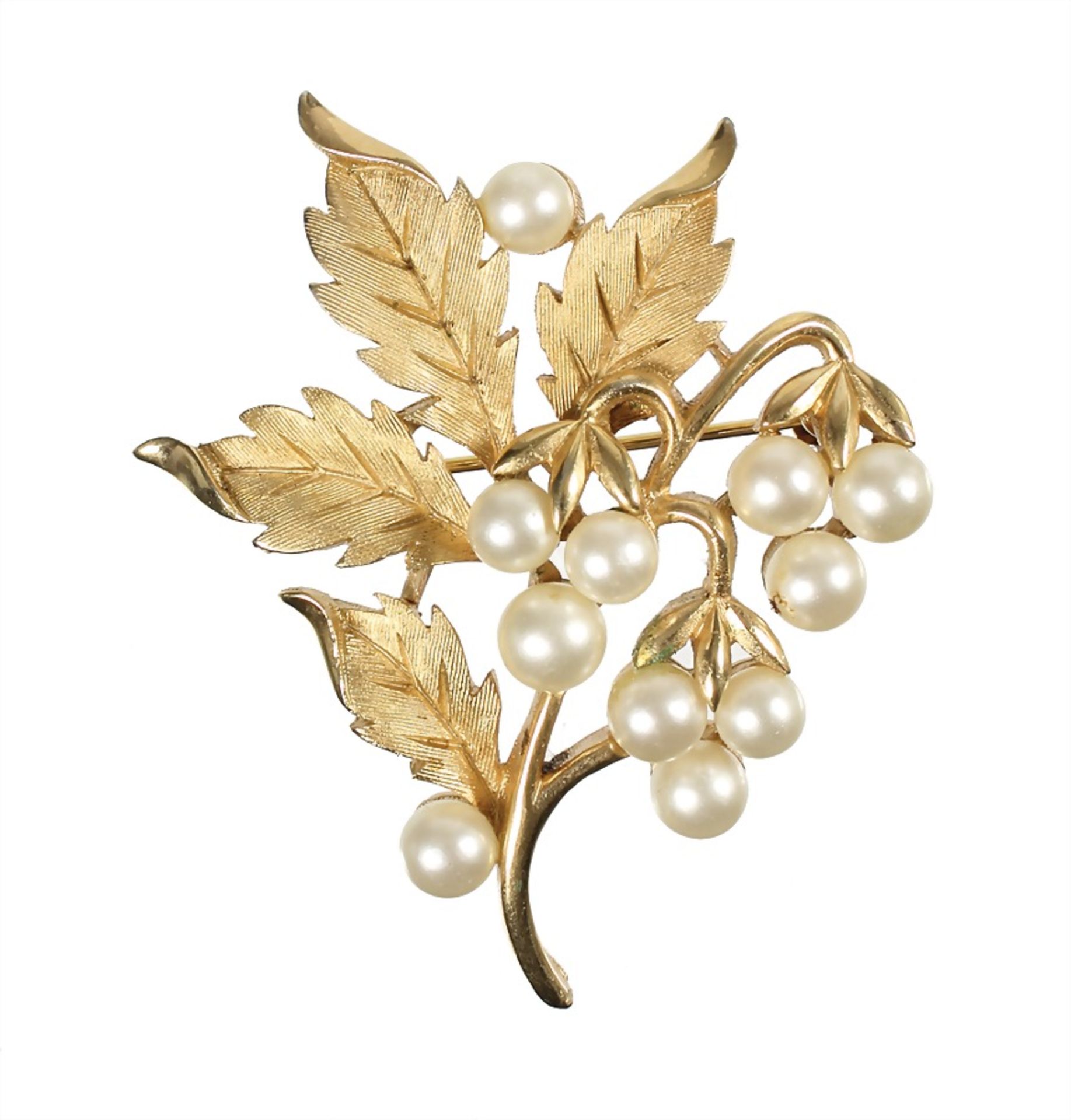 brooch, "TRIFARI", gold colored metal , signed TRIFARI, white artificial pearls, c. 44.0 x 52.0