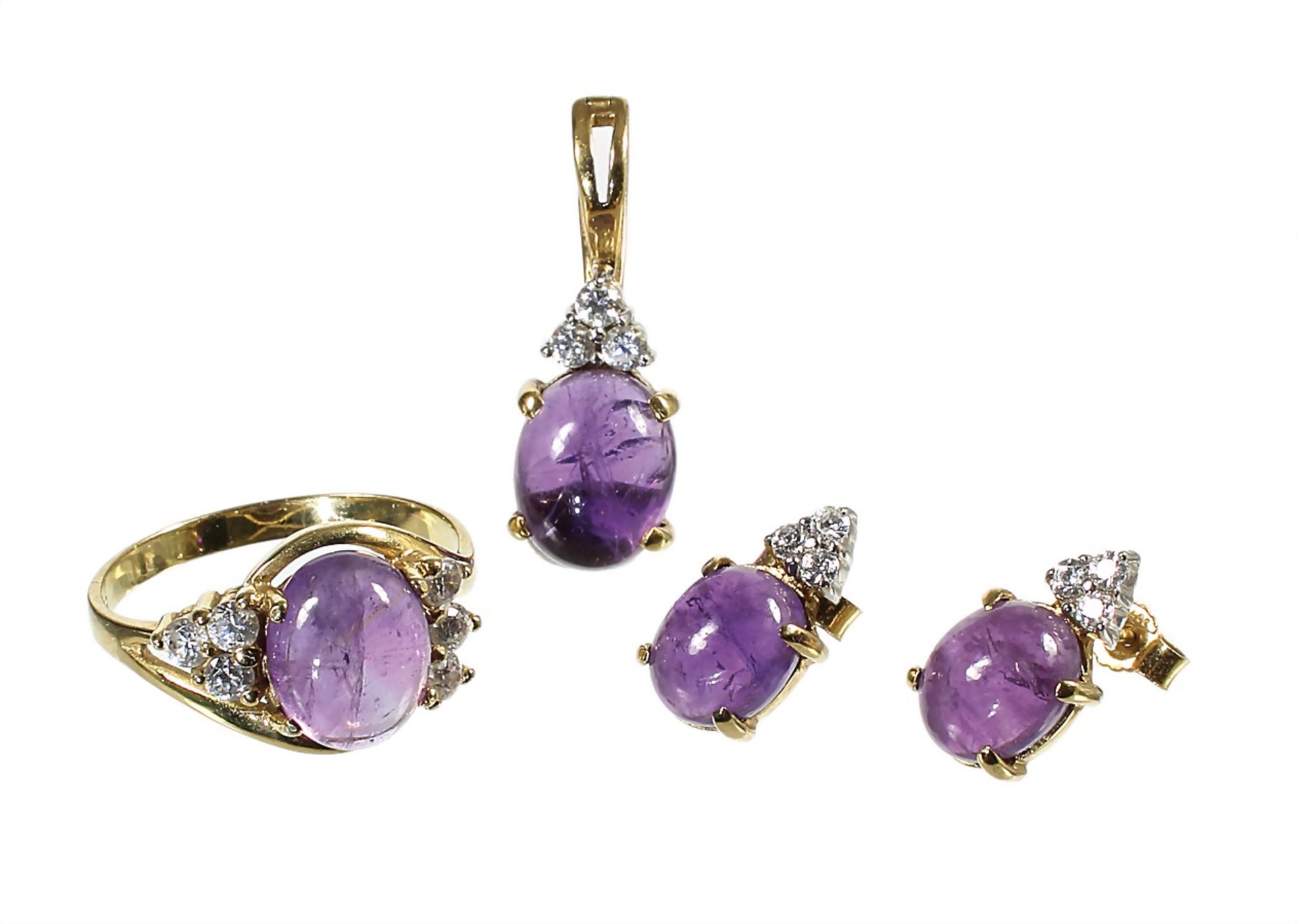 lot amethyst jewelry:, yelow gold 333/000, white stones, 1 ring, ring width c. 58.5 (shank must be