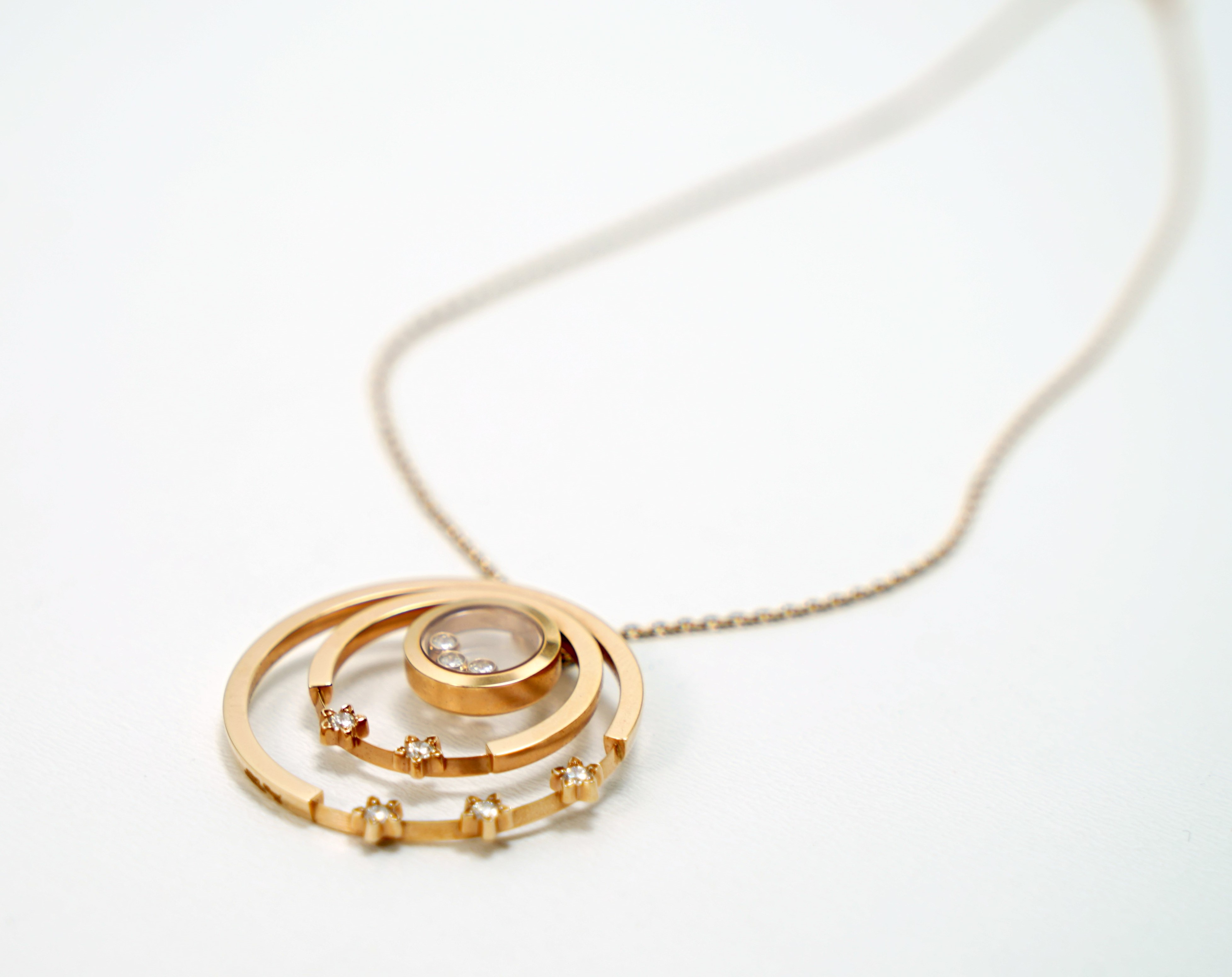 A Lady's Chopard 18K Rose Gold , Happy Diamonds pendant - Image 9 of 9