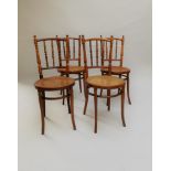 Jacob & Joseph KOHN (1867-?) - Ensemble de 4 chaises en hêtre plongé, vers 1900 - [...]