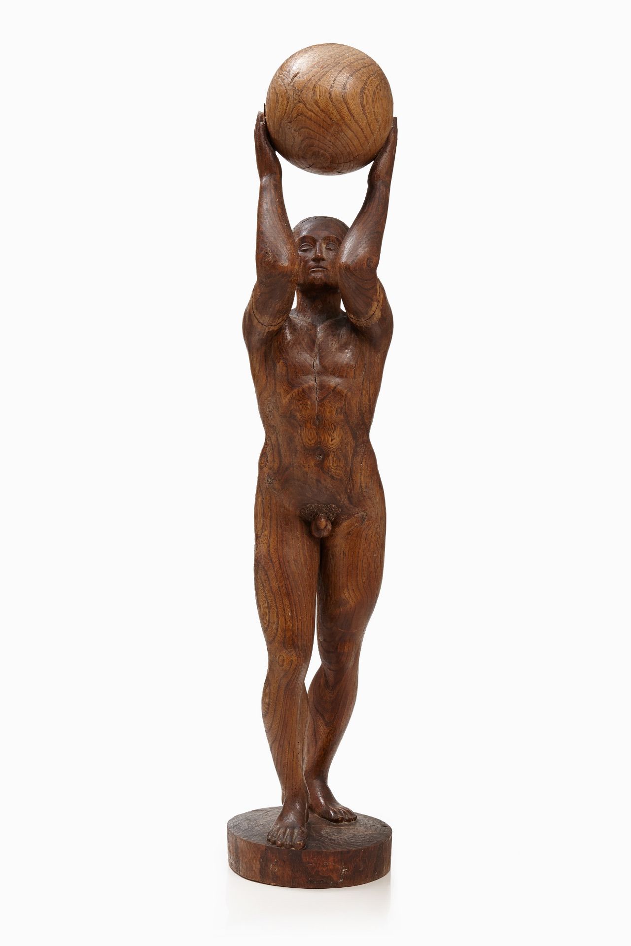 ECOLE DU XXème SIECLE - Homme au ballon, circa 1930 - Sculpture en bois, non [...]
