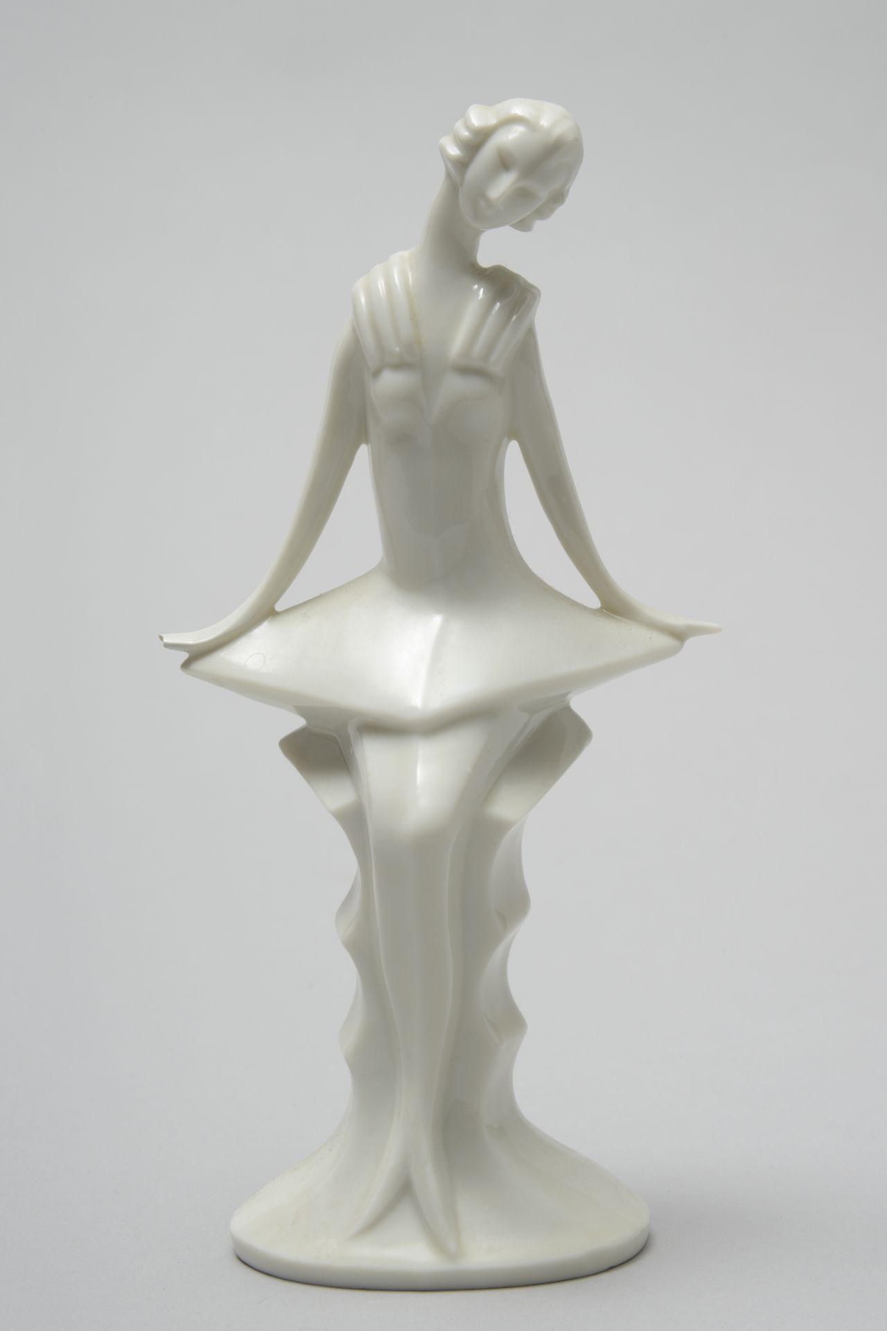 SITZENDORF - Deux danseuses, vers 1920 - Paire de figurines en porcelaine [...]