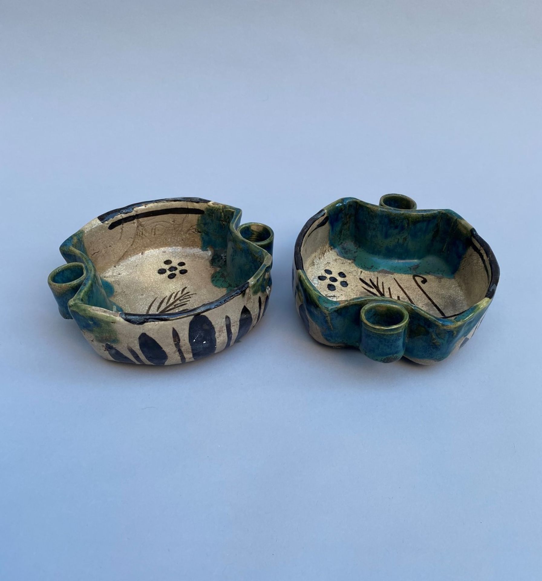 Deux coupelles en céramique à engobe vert , probablement Japon, XXème siècle - 12 [...]