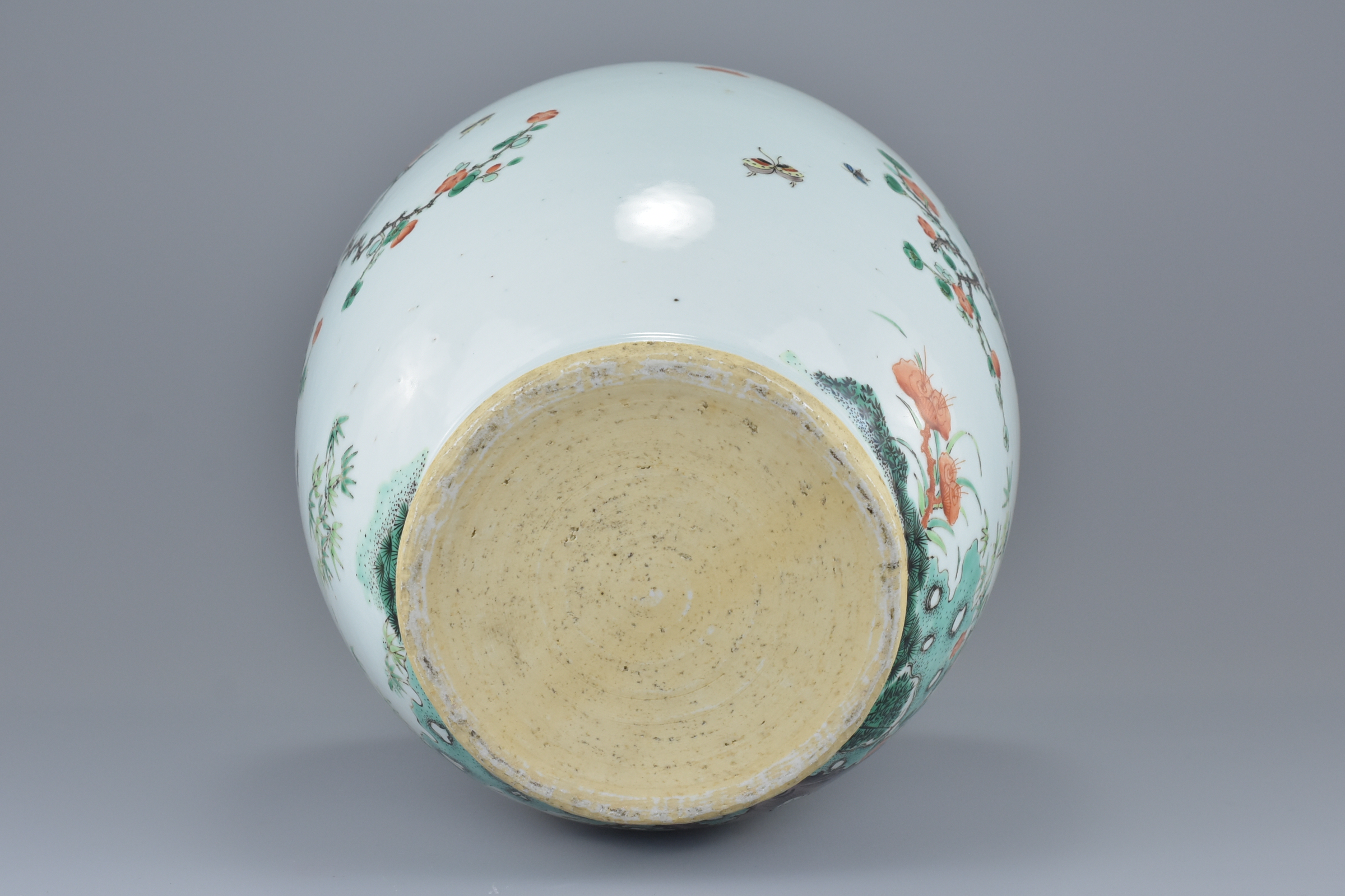 A Chinese 18th century Famille Verte Porcelain Jar with flat base decorated with birds in tree. 30cm - Image 6 of 7