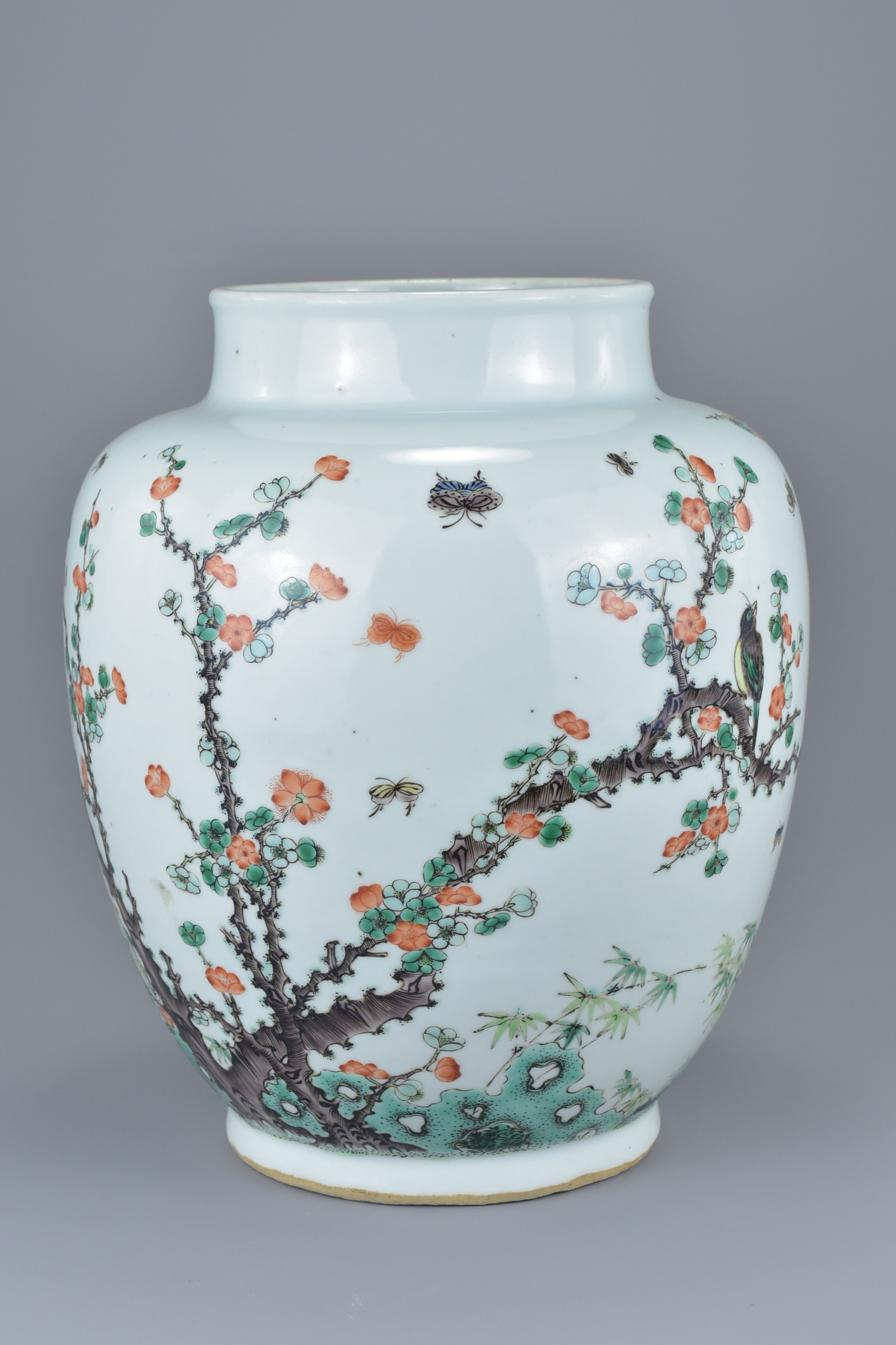 A Chinese 18th century Famille Verte Porcelain Jar with flat base decorated with birds in tree. 30cm - Image 2 of 7