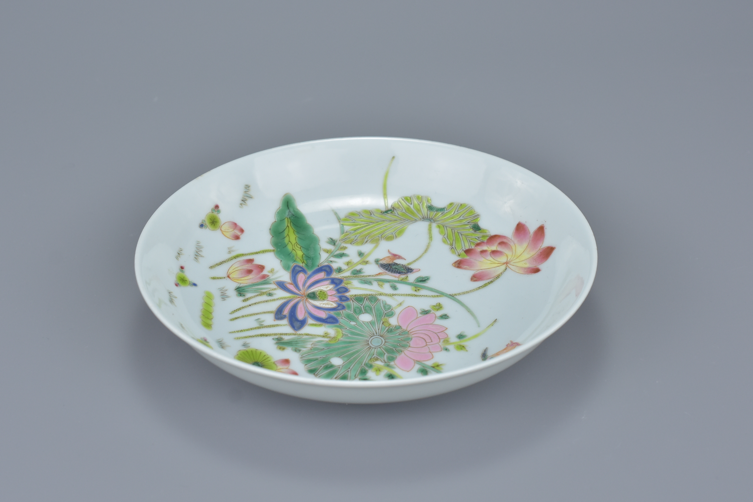 A Chinese 19/20th century Famille rose porcelain dish with florals and bird design. Six-character ma - Image 7 of 7