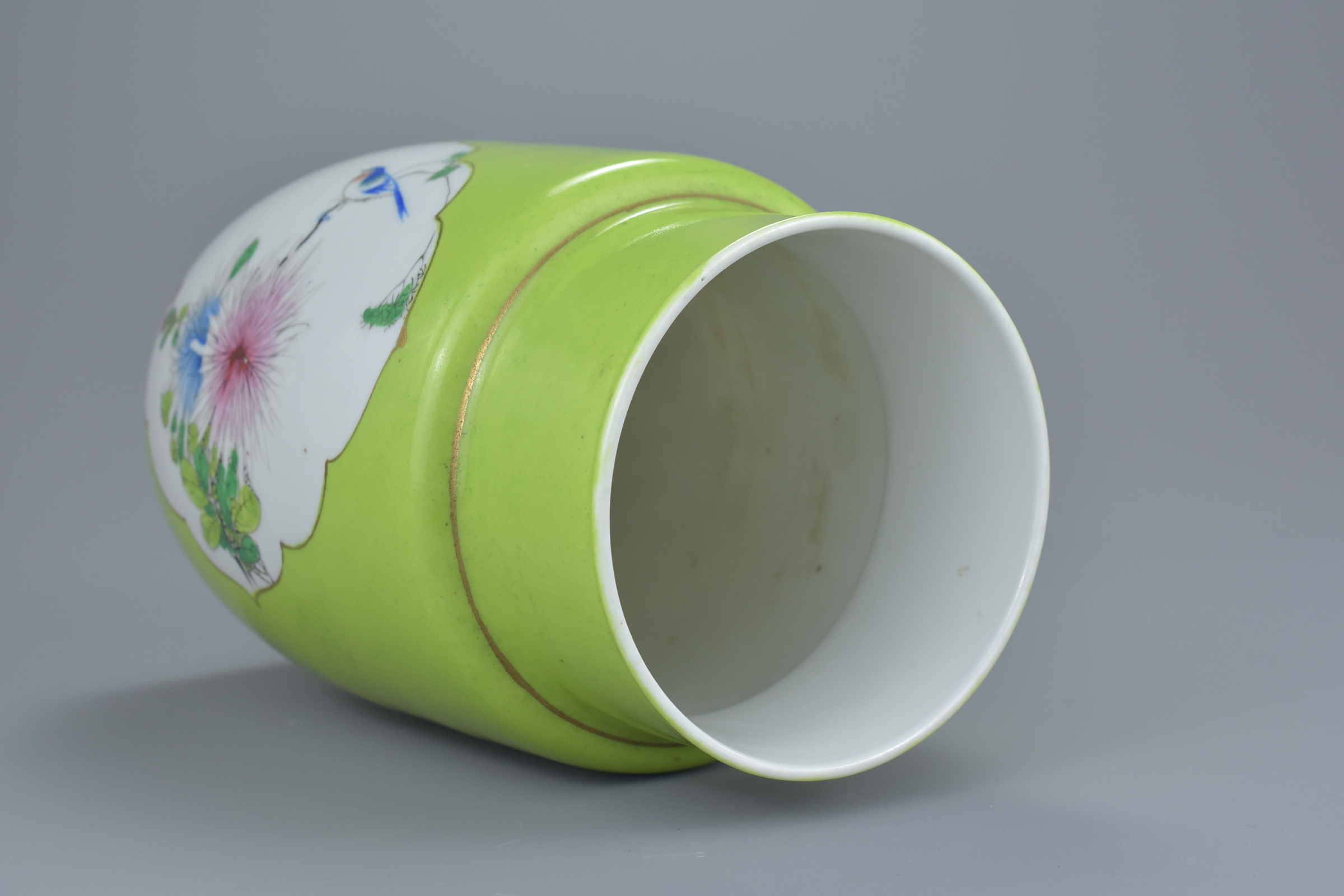 A Chinese 19th century lime green ground porcelain lantern vase with decorative Famille rose panels - Image 6 of 6