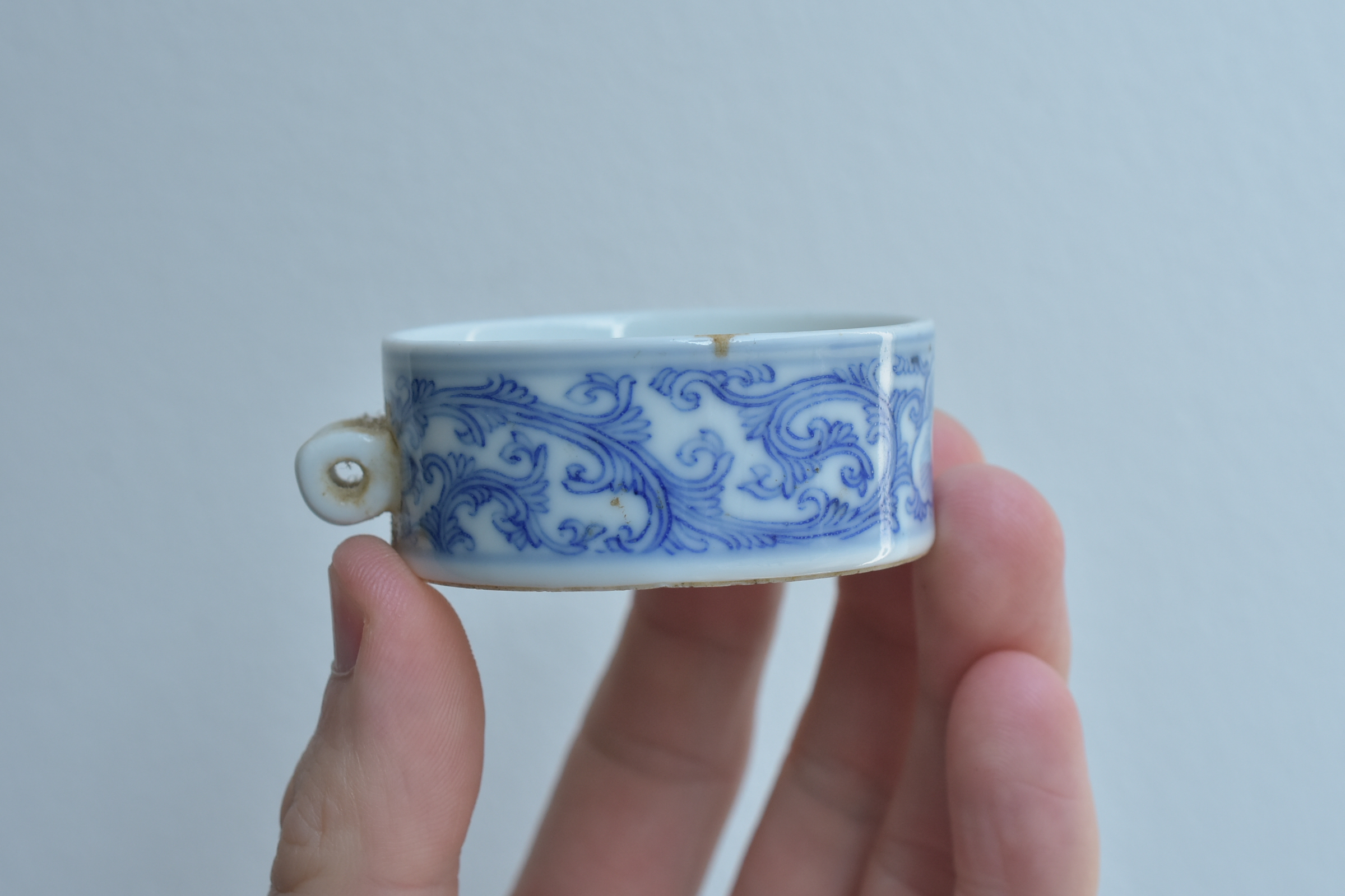 Three Chinese 19th Century blue and white porcelain bird feeders - Image 14 of 17