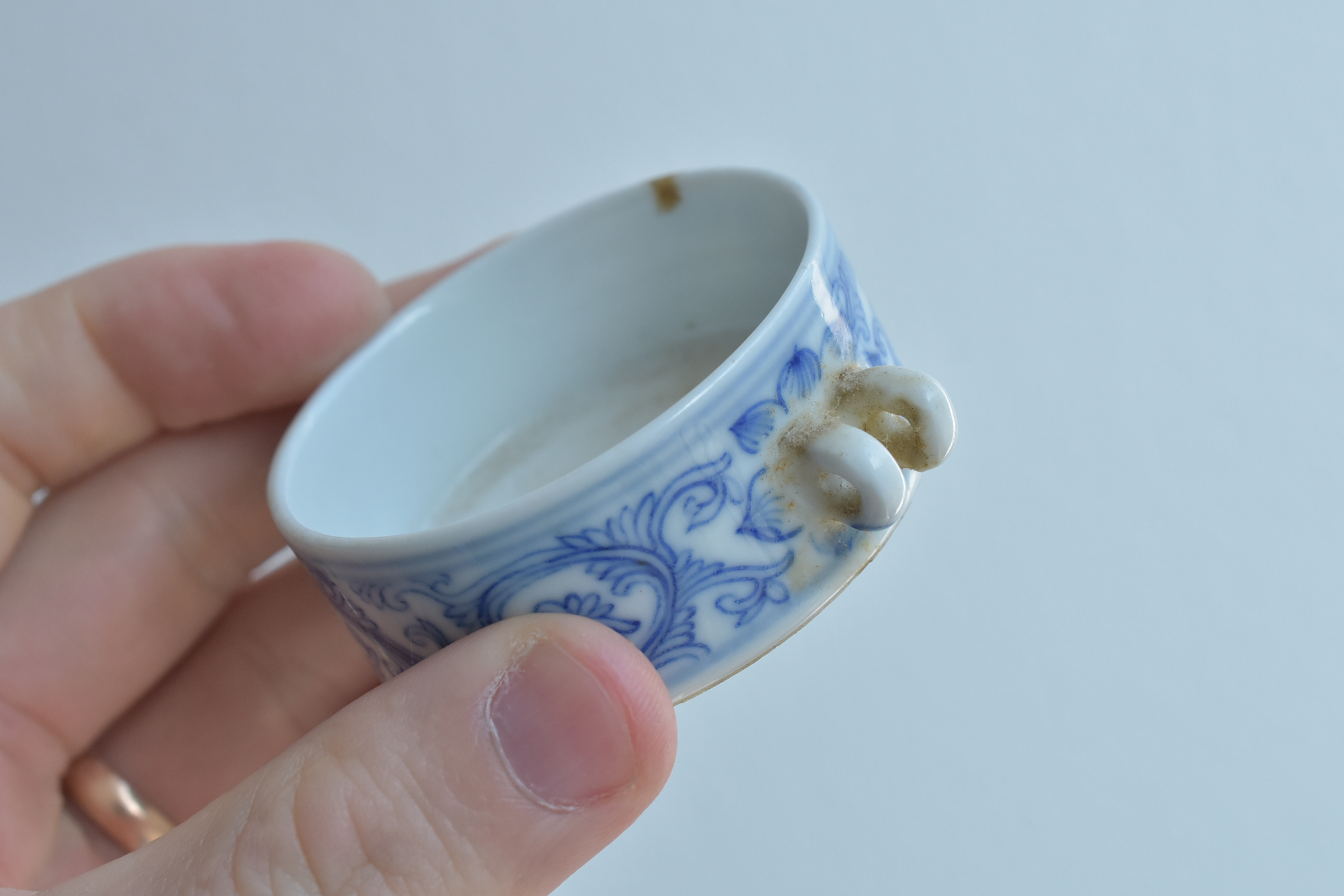 Three Chinese 19th Century blue and white porcelain bird feeders - Image 16 of 17