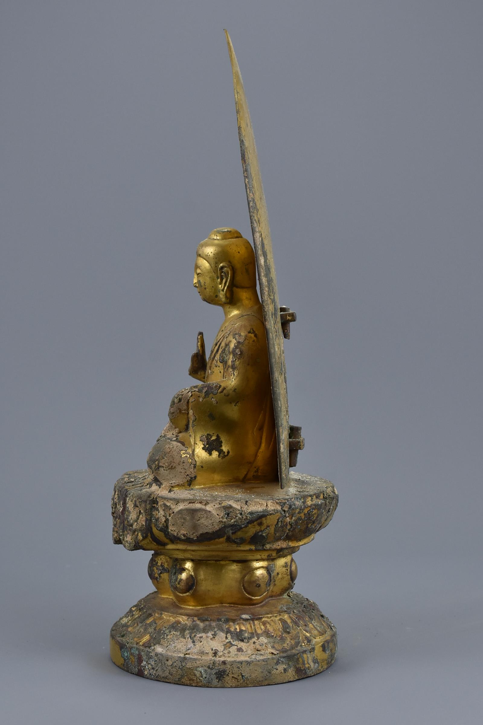 A Chinese Gilt Bronze Figure of Buddha - Image 3 of 7