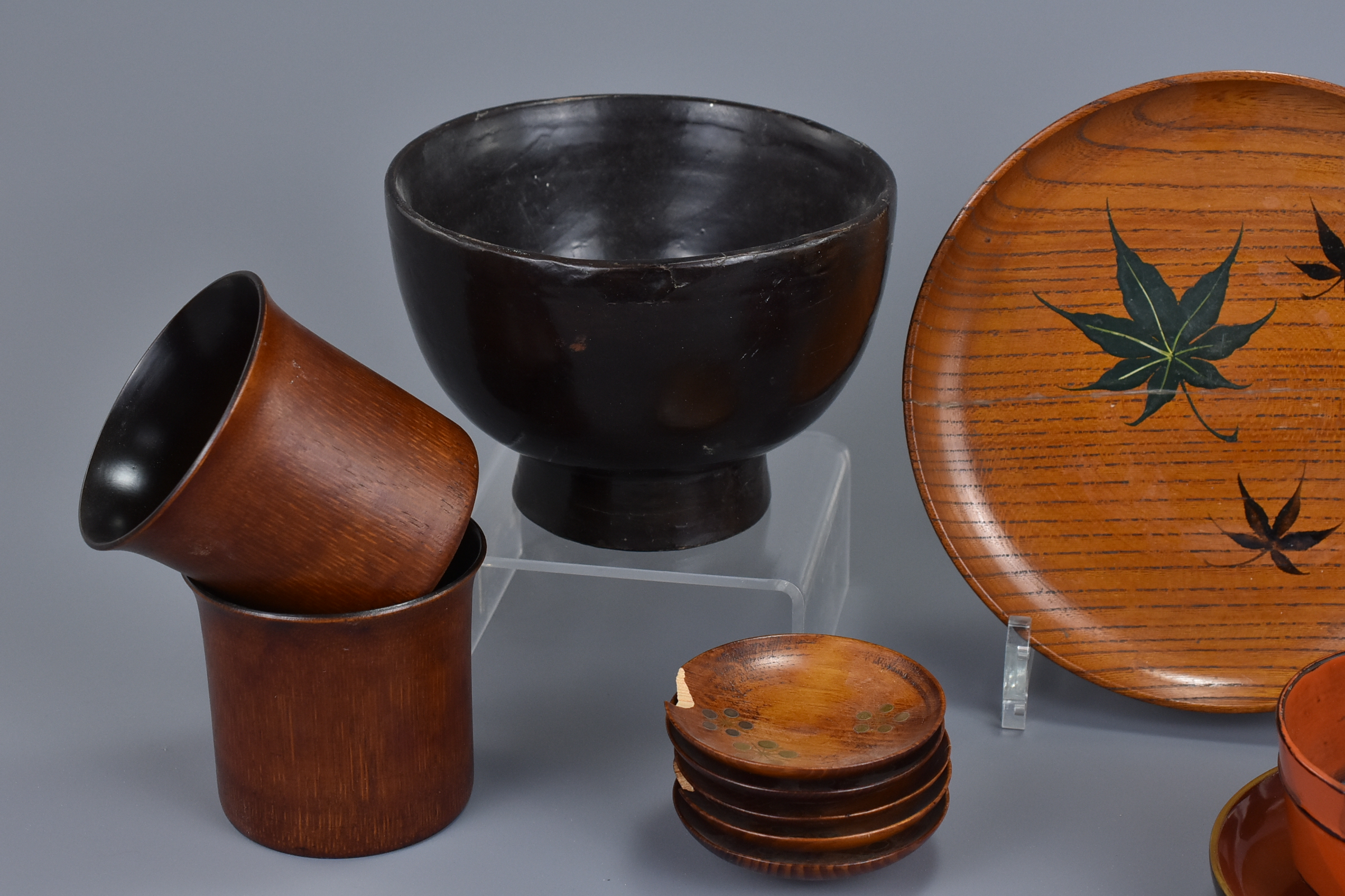 A Group of Various Japanese Lacquered Wood Vessels & Bamboo Wine Cups - Image 3 of 5