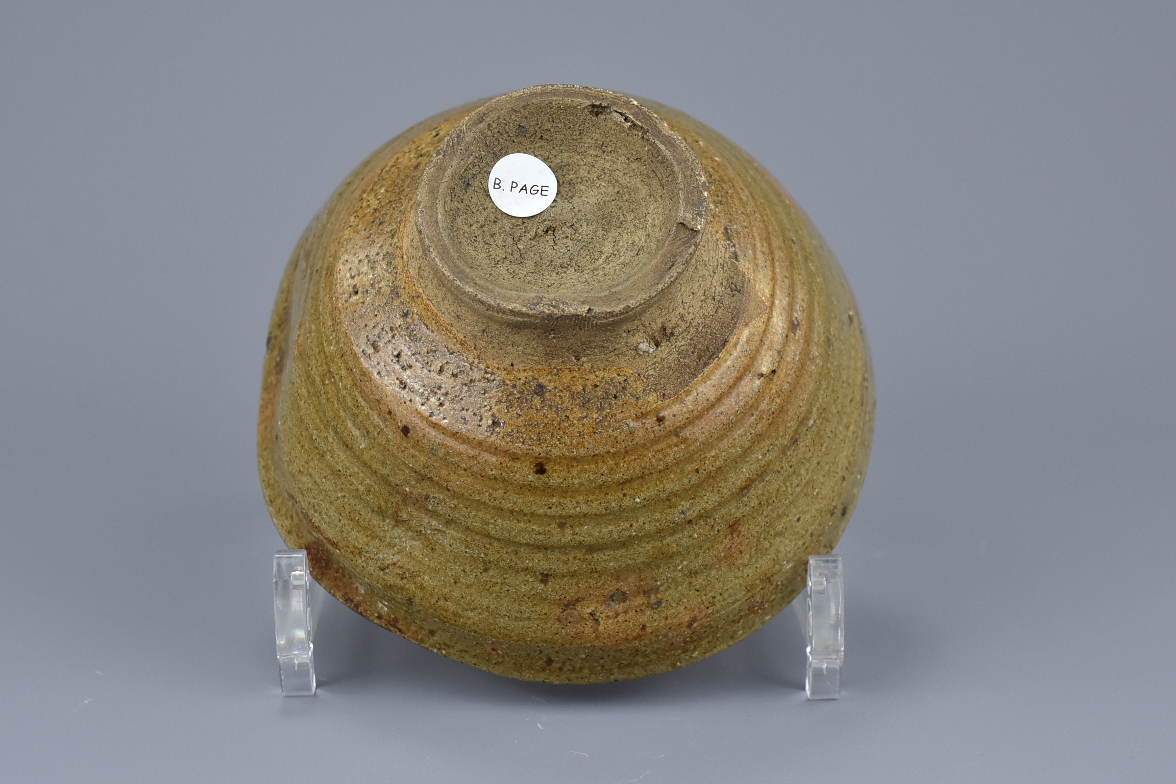 A Japanese or Korean Glazed Stoneware Bowl of Conical Form, 19th Century - Image 6 of 7