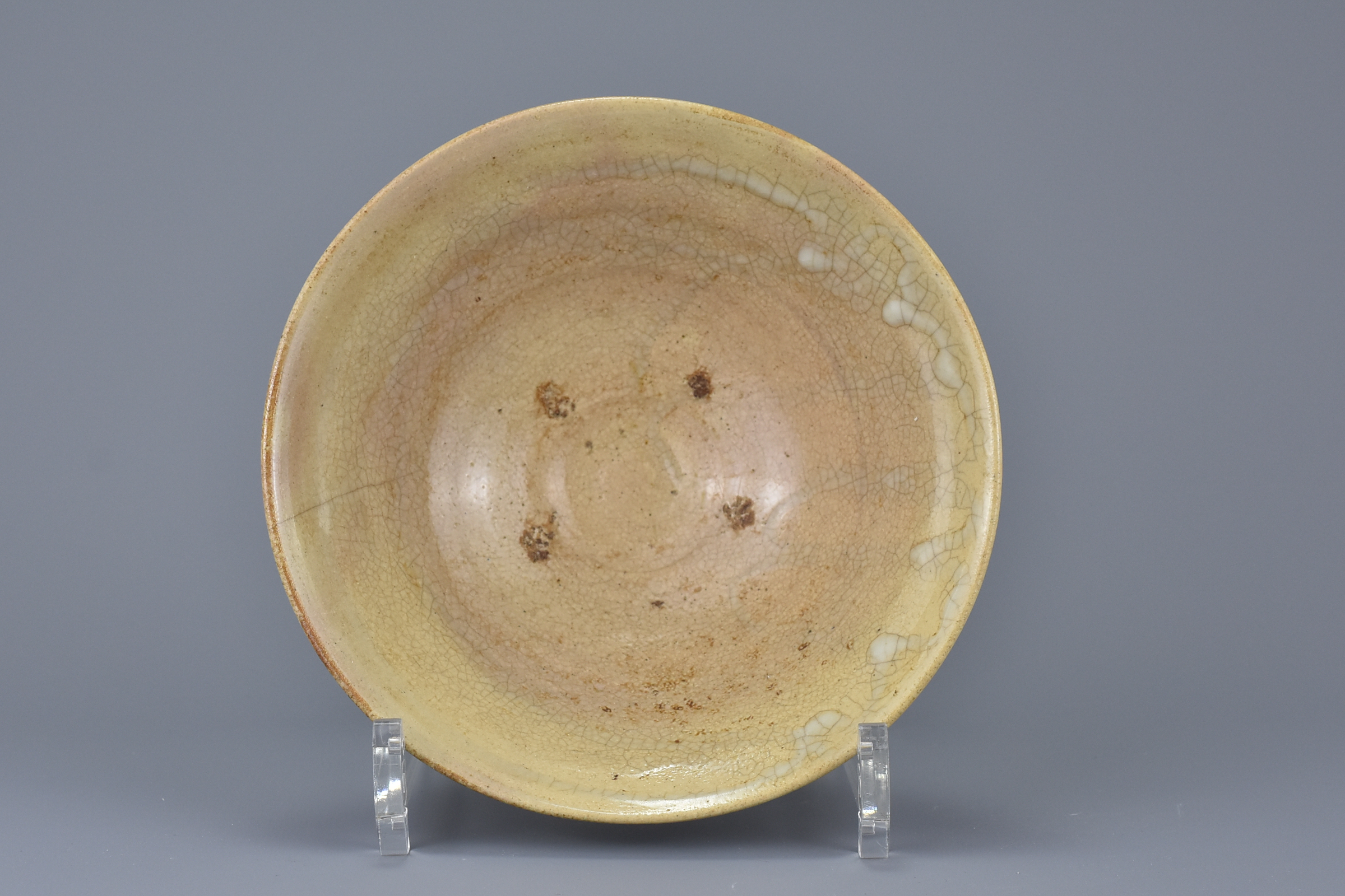 A Japanese or Korean Glazed Stoneware Bowl of Conical Form, 19th Century - Image 4 of 8