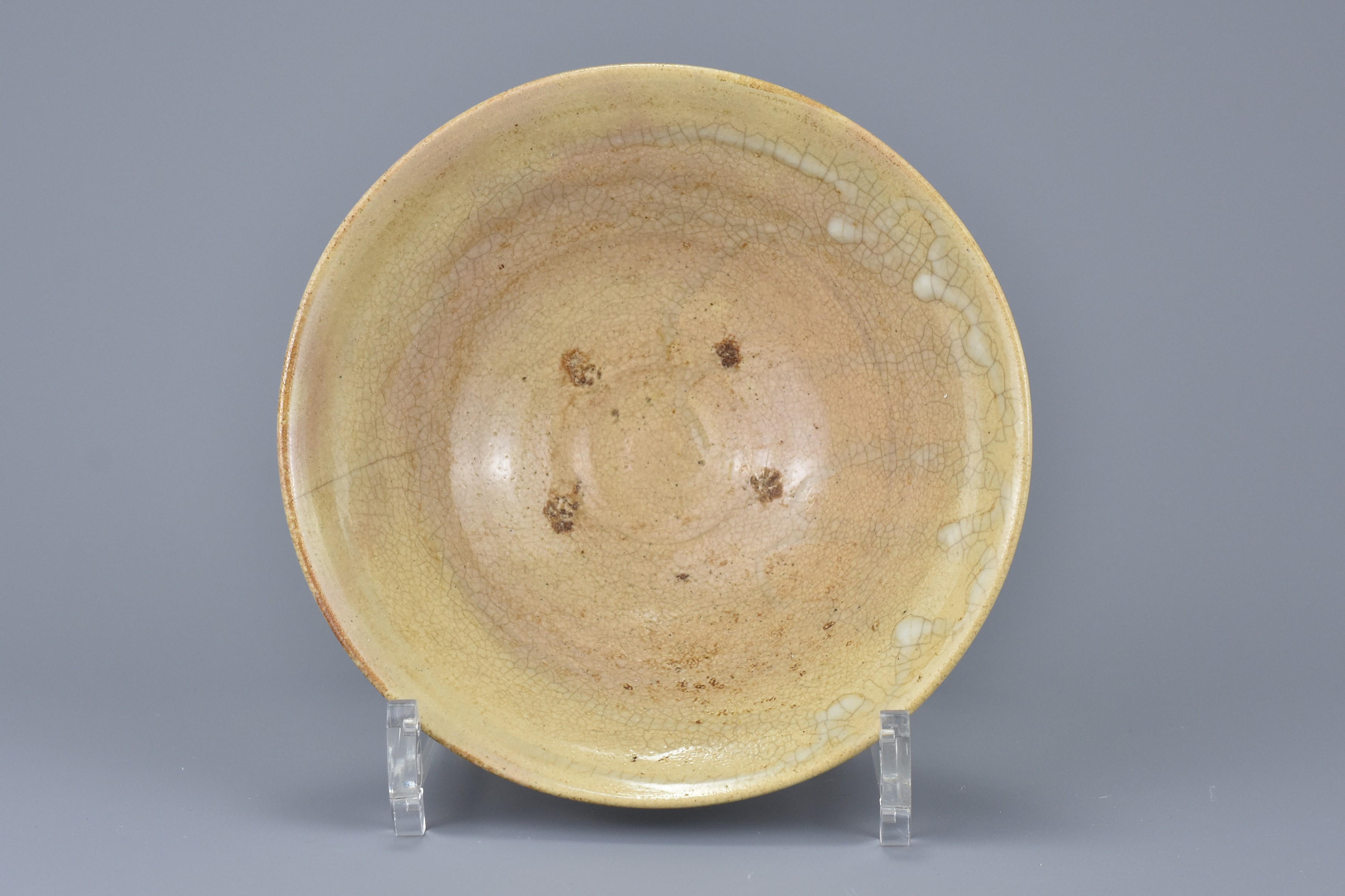 A Japanese or Korean Glazed Stoneware Bowl of Conical Form, 19th Century - Image 2 of 8
