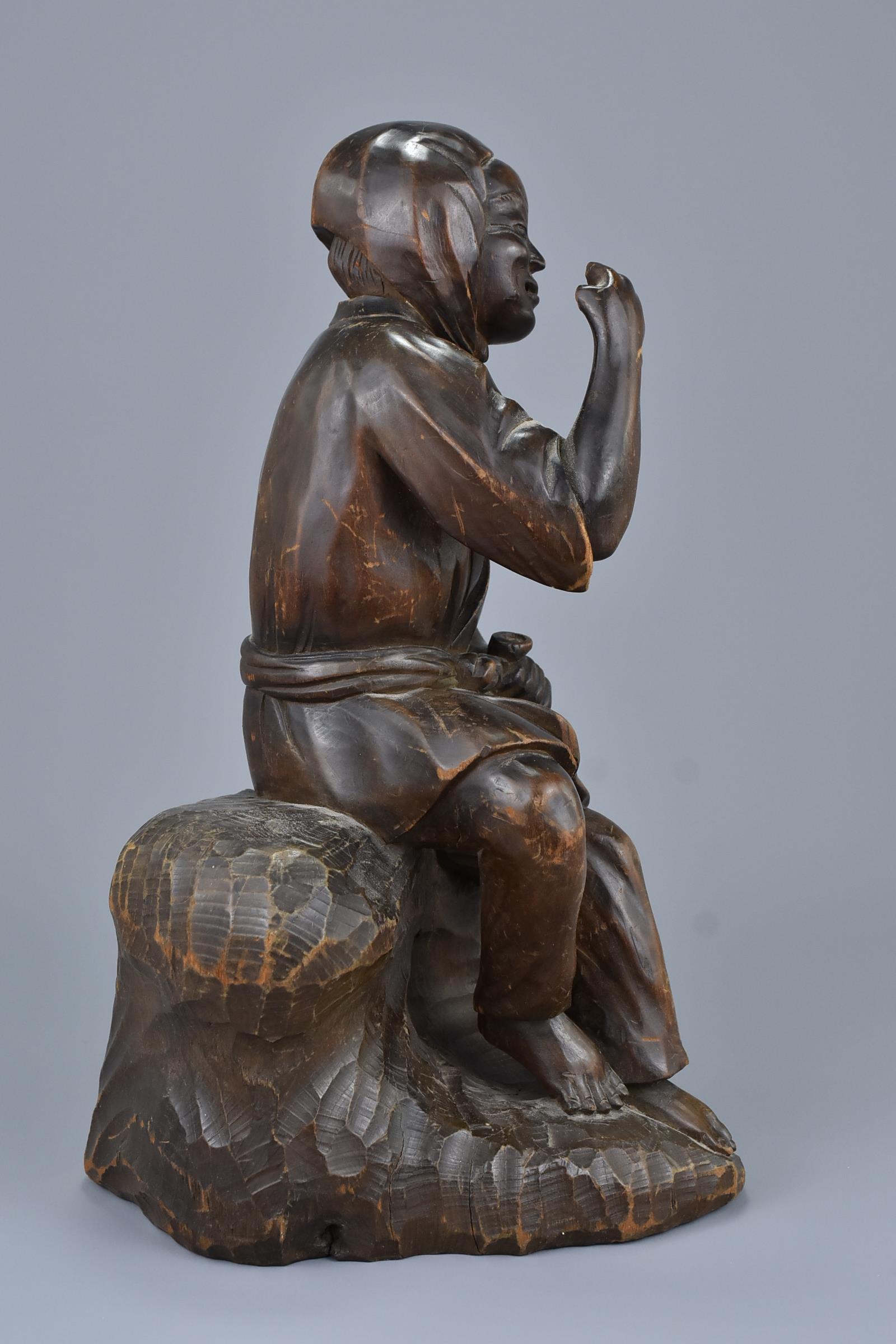 A Japanese Carved Wooden Figure, 19th Century - Image 5 of 7