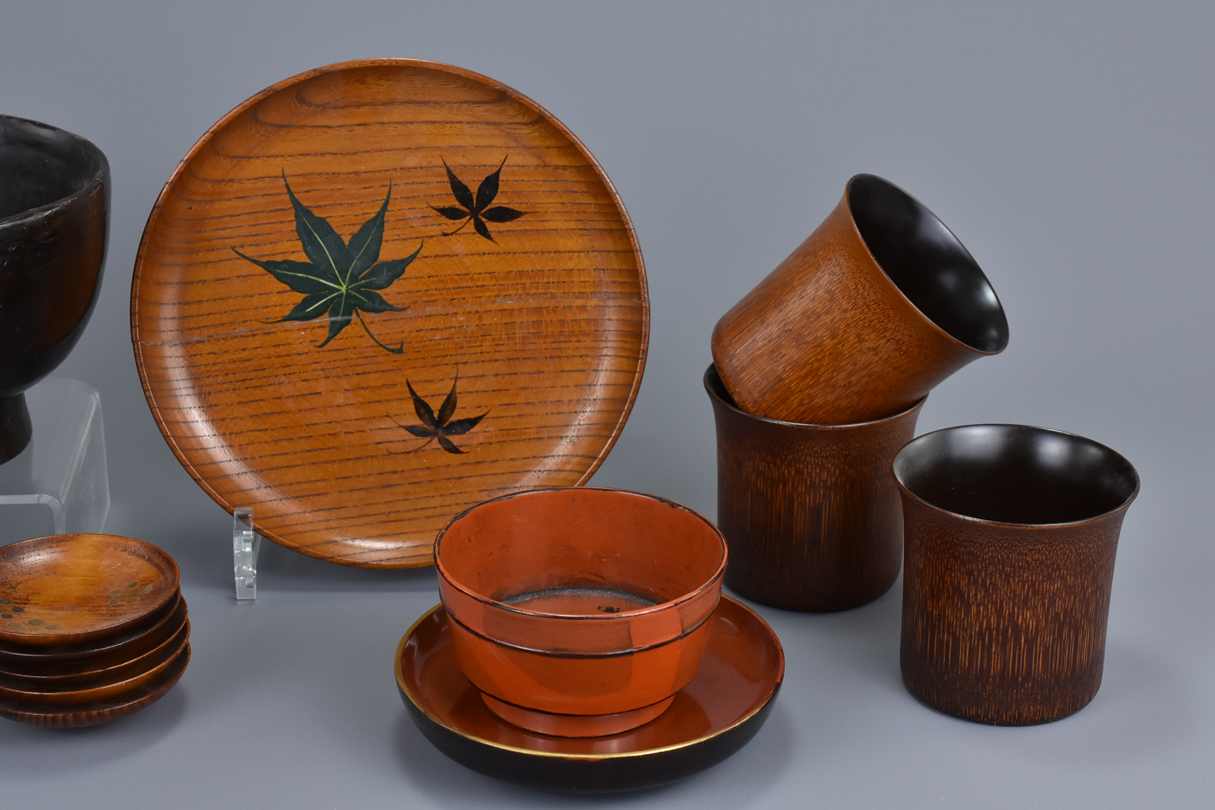 A Group of Various Japanese Lacquered Wood Vessels & Bamboo Wine Cups - Image 4 of 5