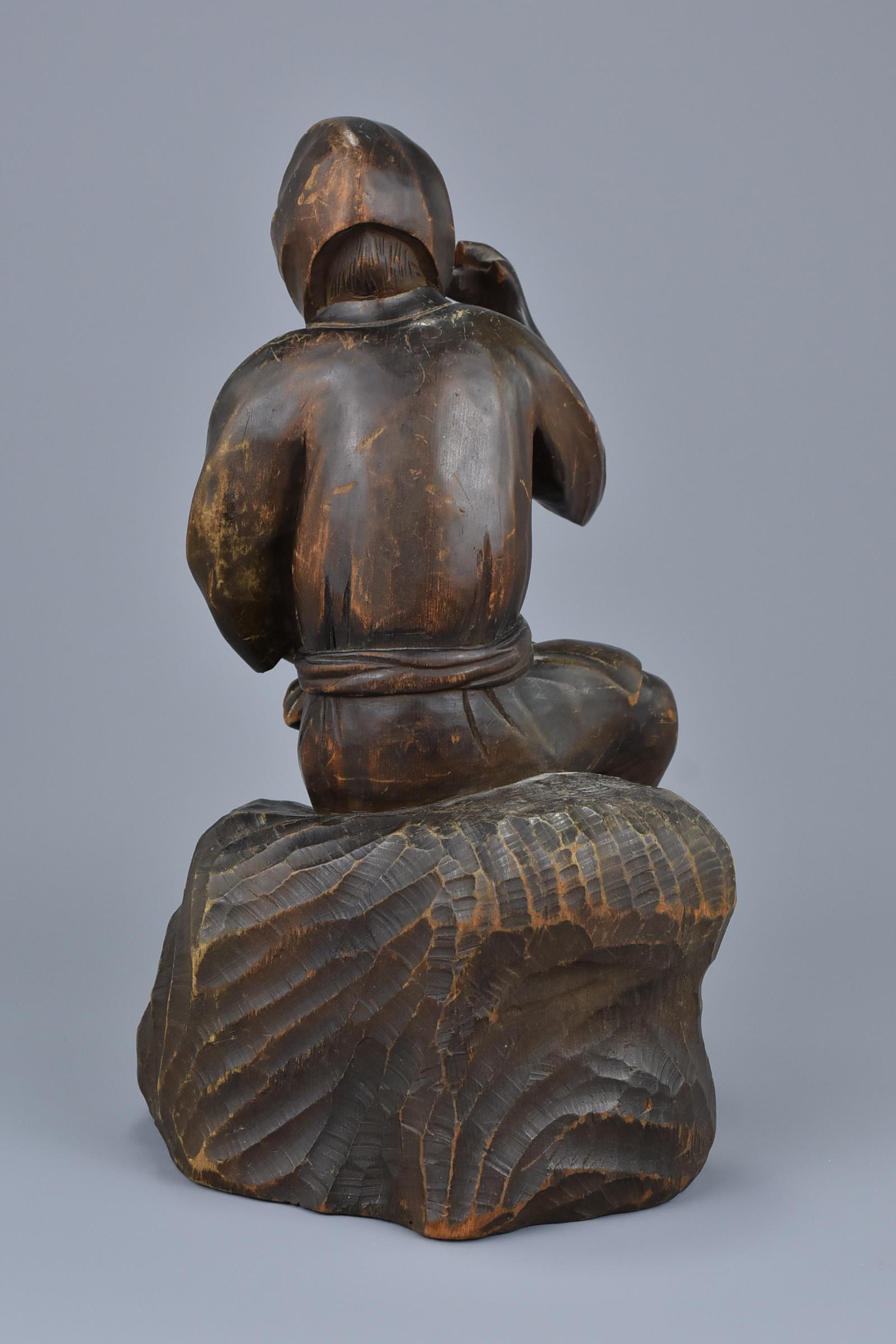 A Japanese Carved Wooden Figure, 19th Century - Image 4 of 7