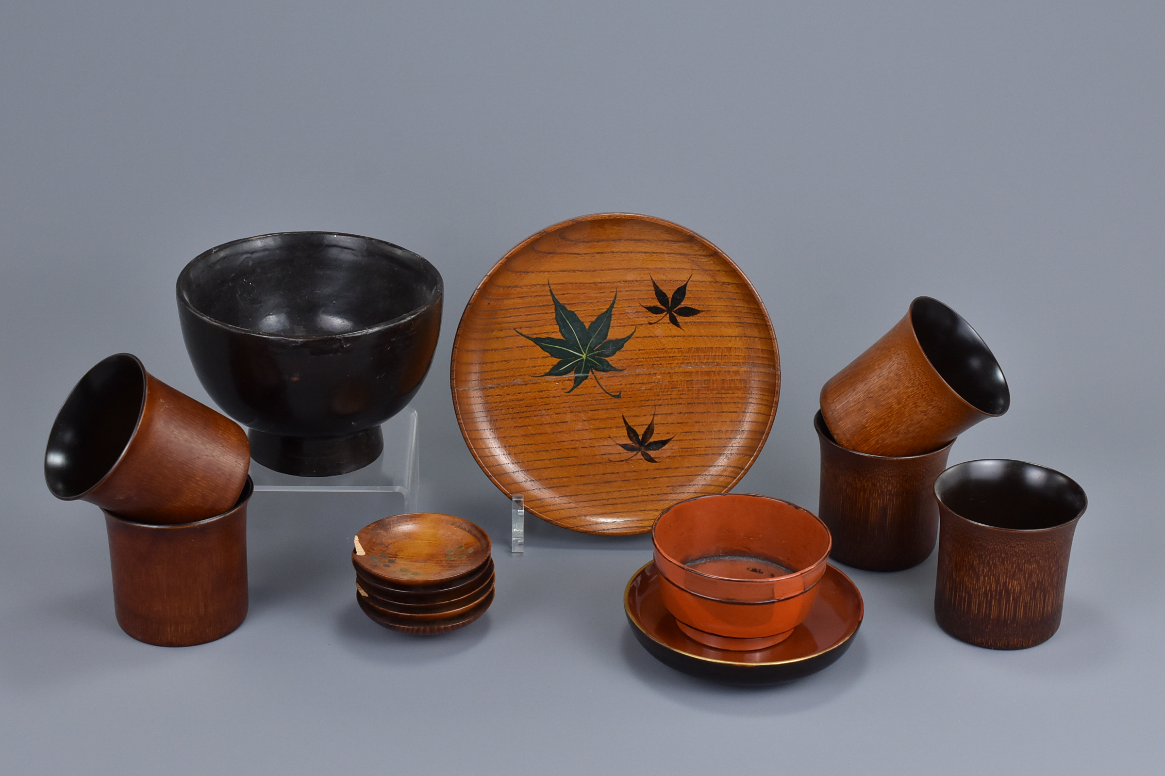 A Group of Various Japanese Lacquered Wood Vessels & Bamboo Wine Cups - Image 2 of 5