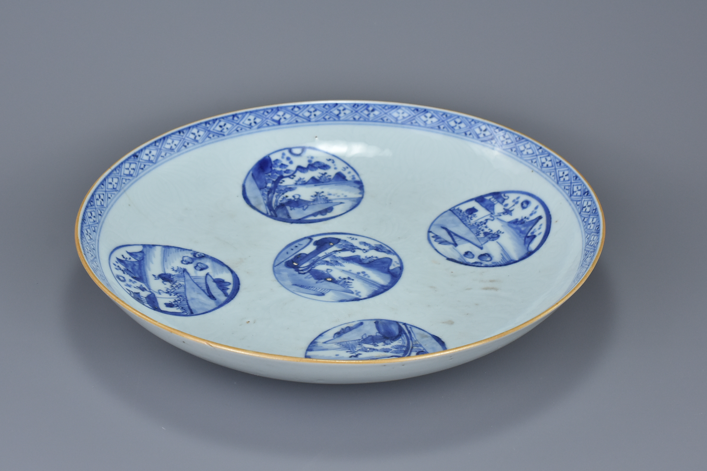 A Large Chinese Kangxi Blue & White Carved Porcelain Dish - Image 8 of 8