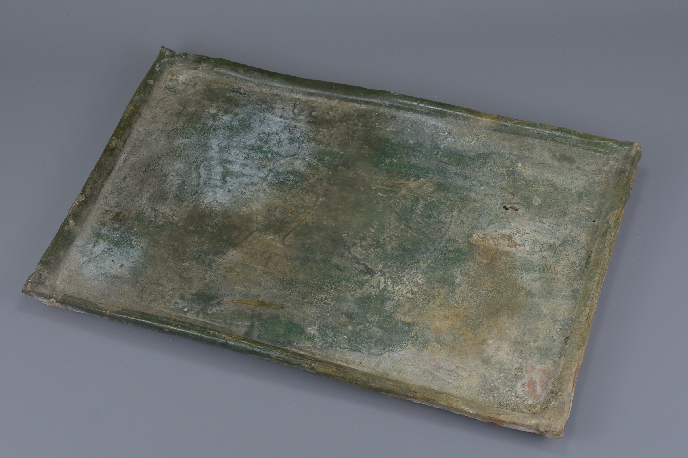 A Rare Chinese Han Dynasty Glazed Pottery Tray with Fish Pattern - Image 3 of 5