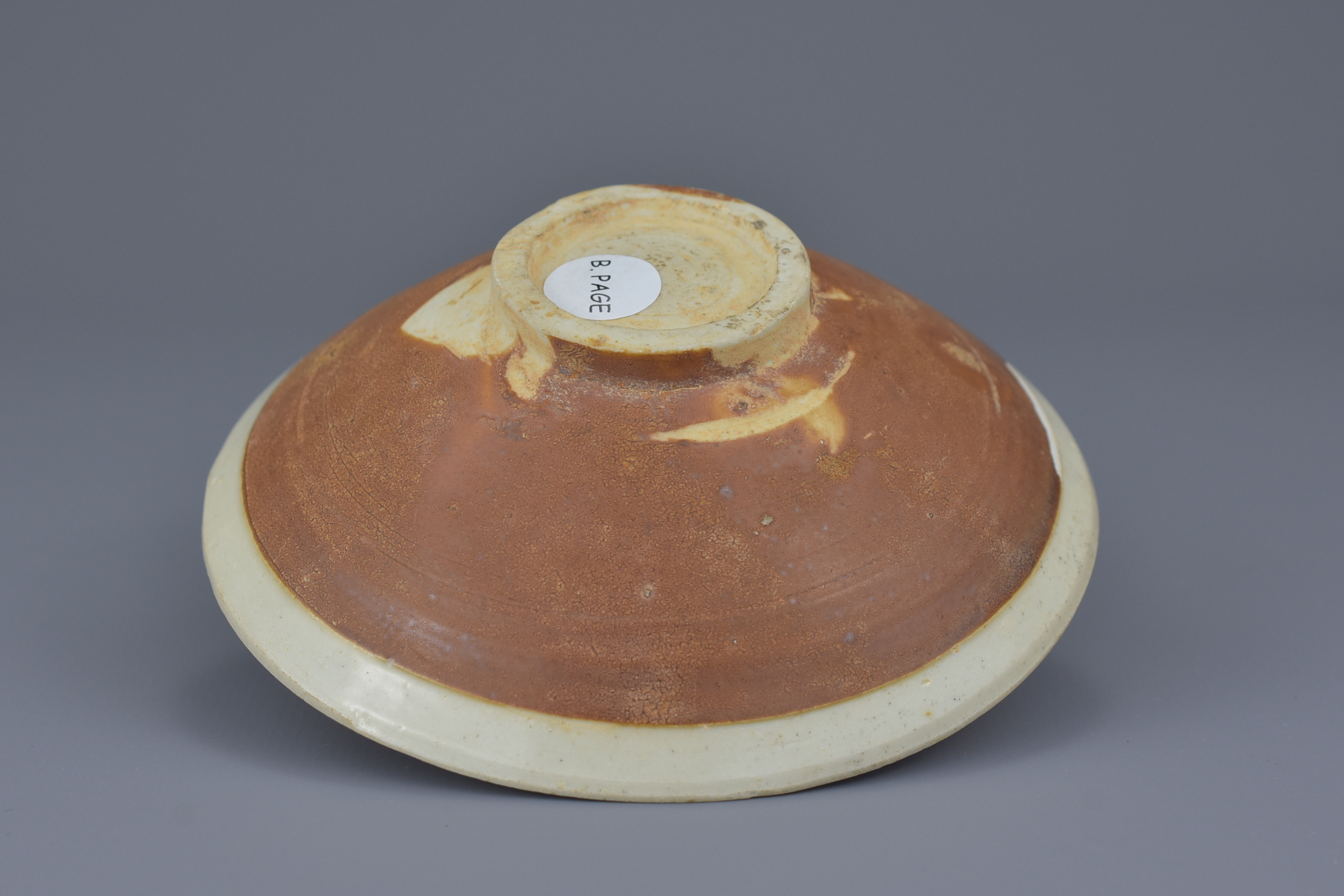 A Chinese Song Dynasty Persimmon Glazed Porcelain Tea Bowl - Image 6 of 6