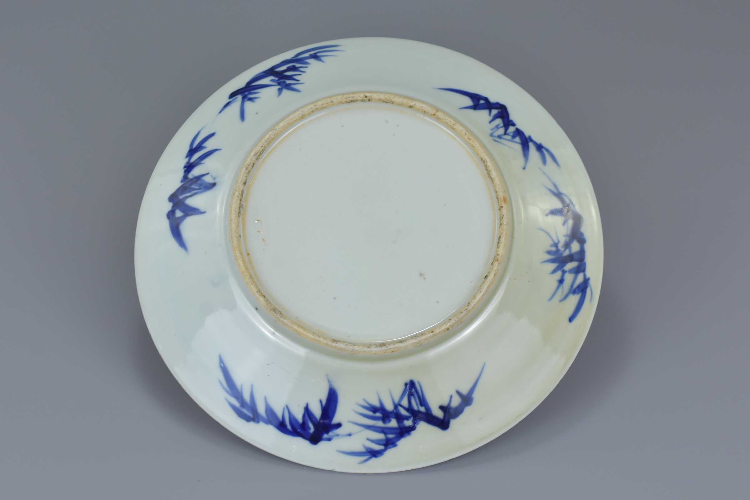 A Chinese 19th C. blue and white porcelain dish - Image 4 of 6