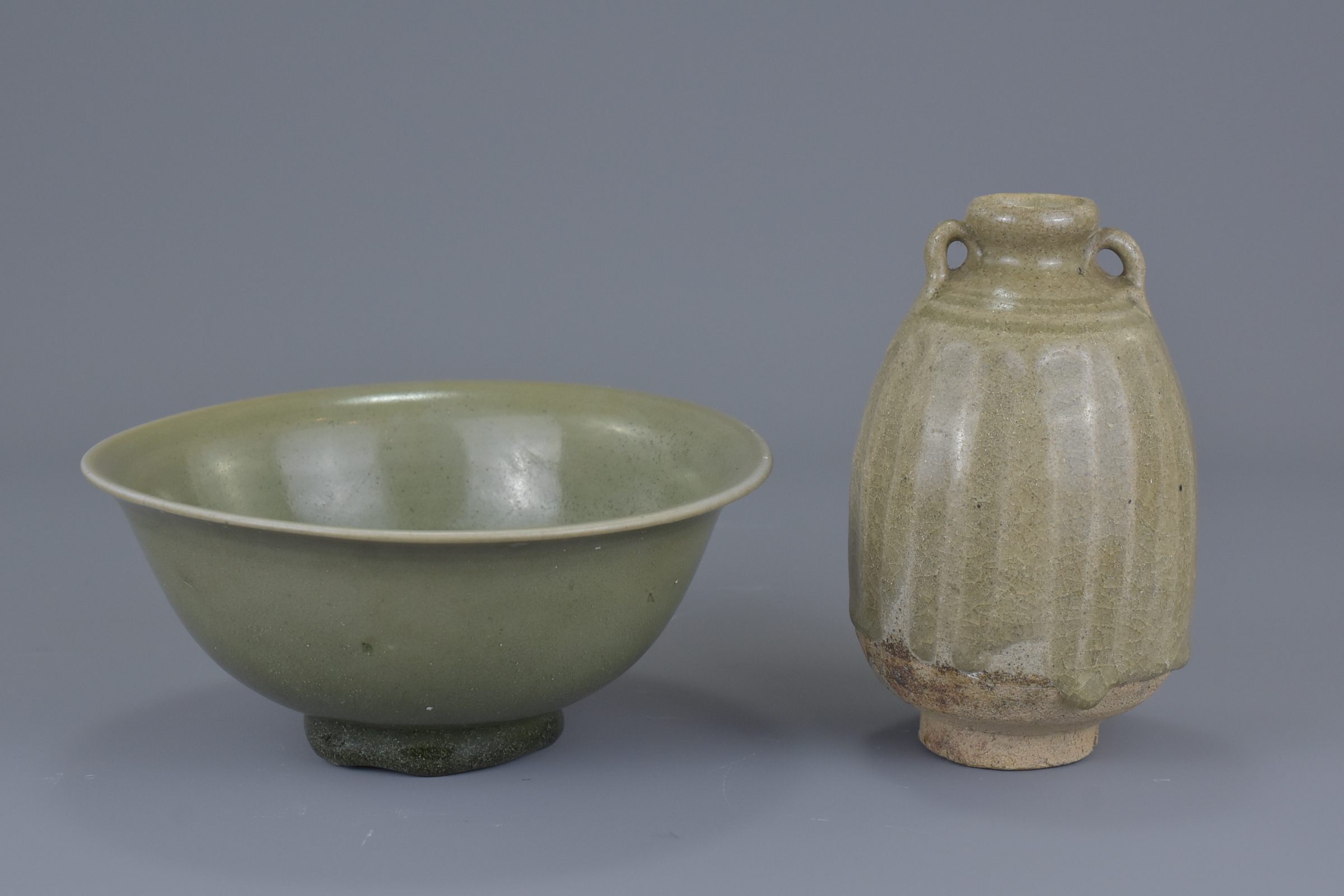 A Chinese Yuan / Ming Dynasty stoneware jar