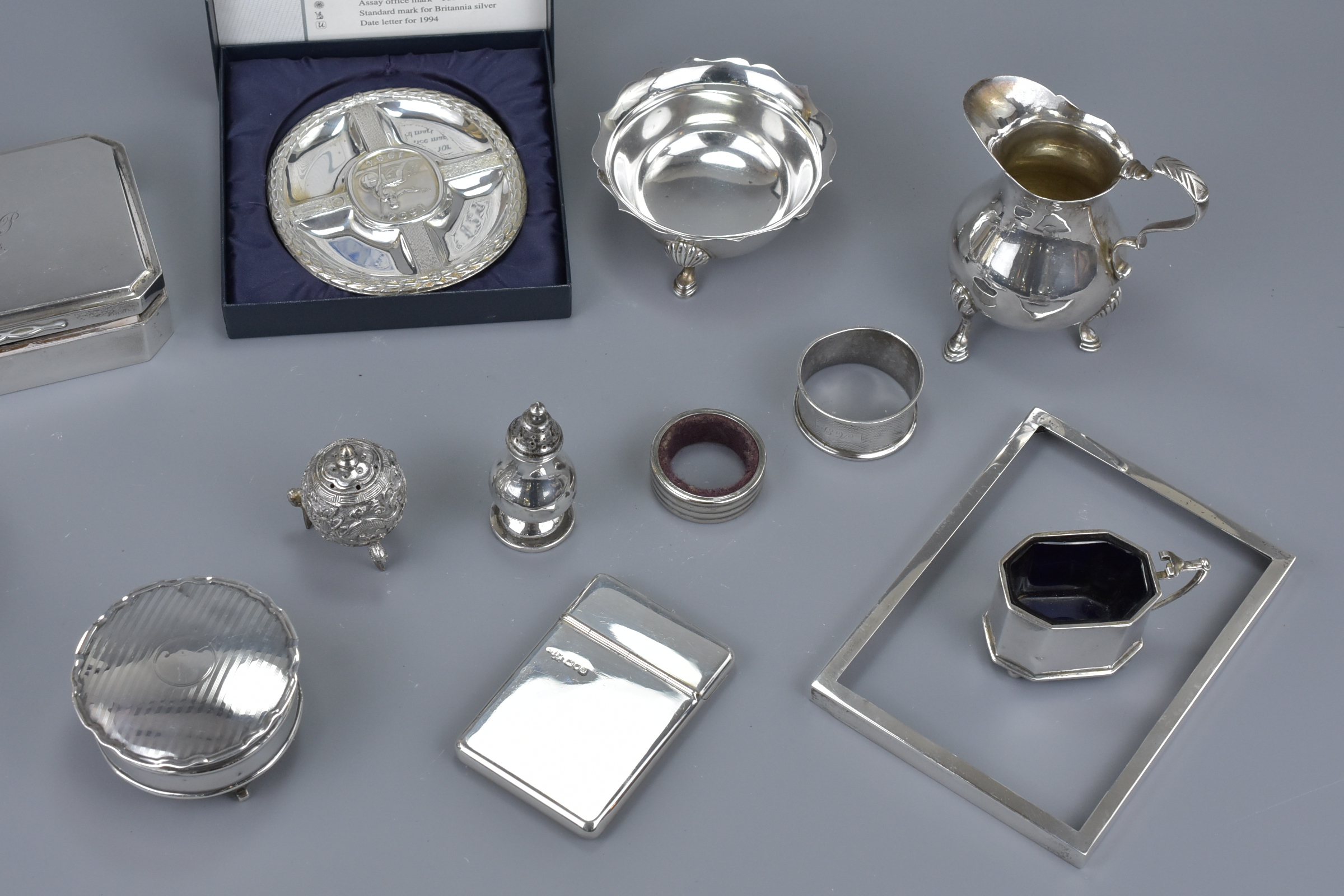 A group of silver hallmarked items - Image 2 of 6