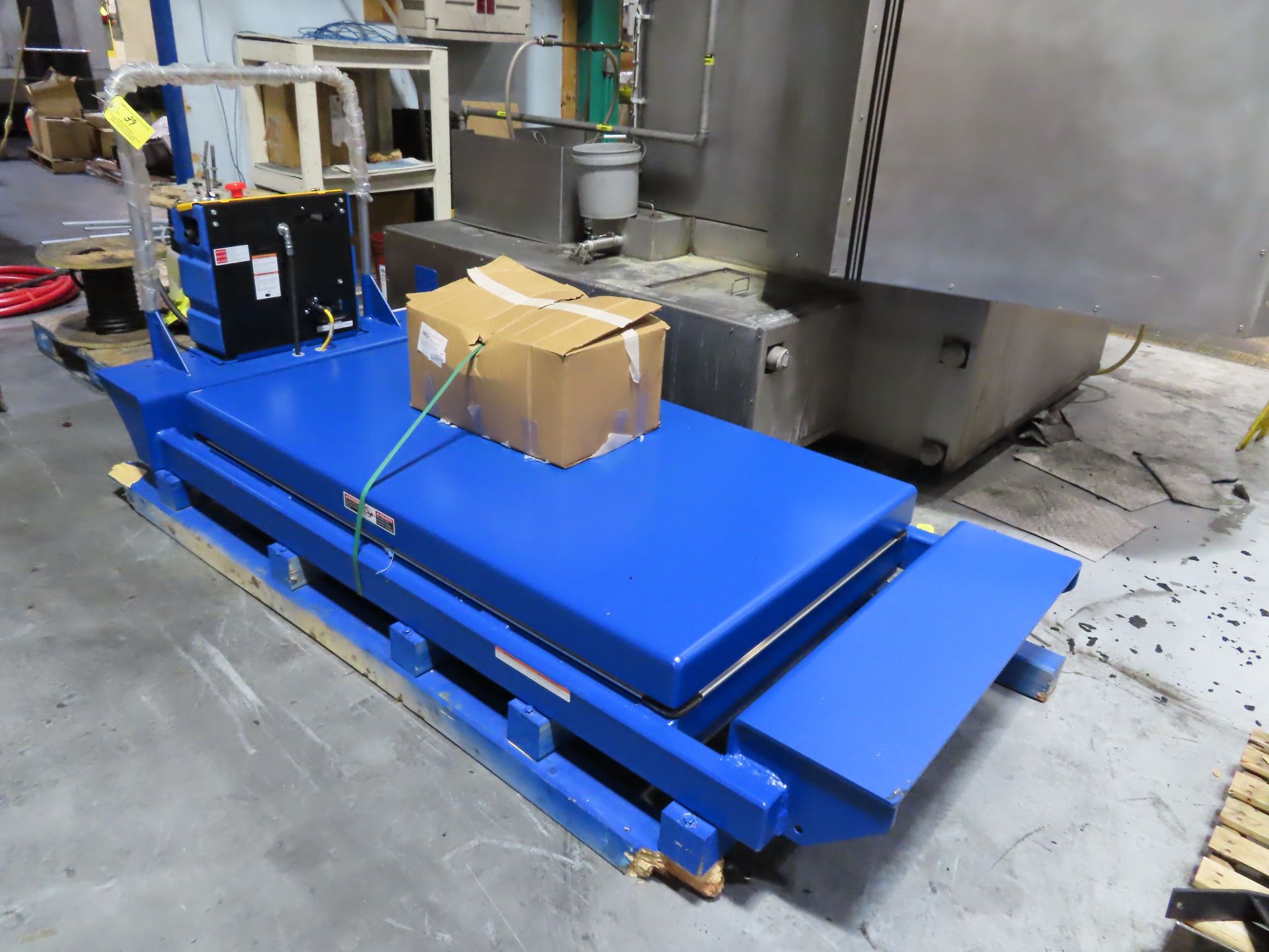 2020 Portable 4000 lb Electric Lift Table Model PST-3664-4-60, S/N S1860279, 4,000 lb Cap - Image 2 of 4