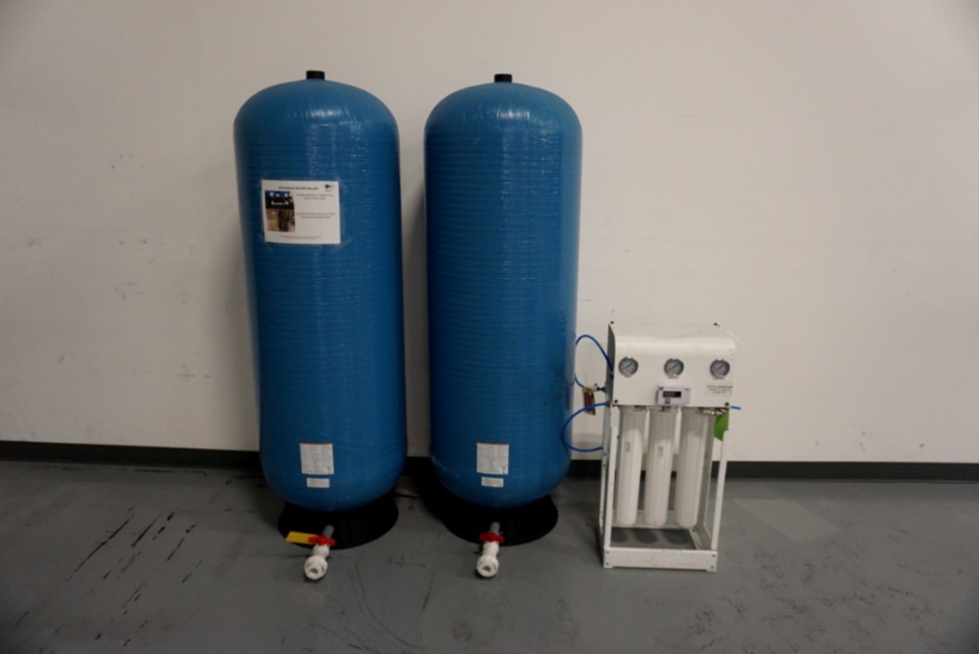 Water Softner System W/ 2 Tanks