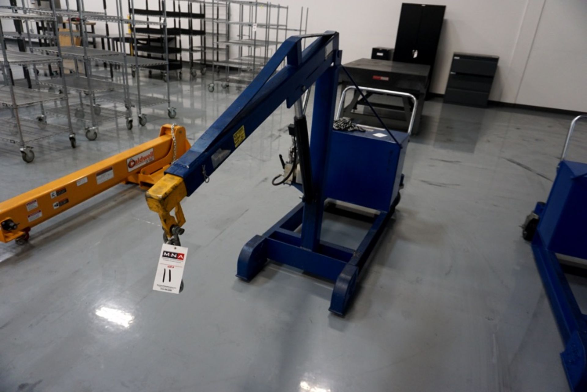 Vestil m/n CBFC -500 Hydraulic Boom Lift - Image 4 of 5