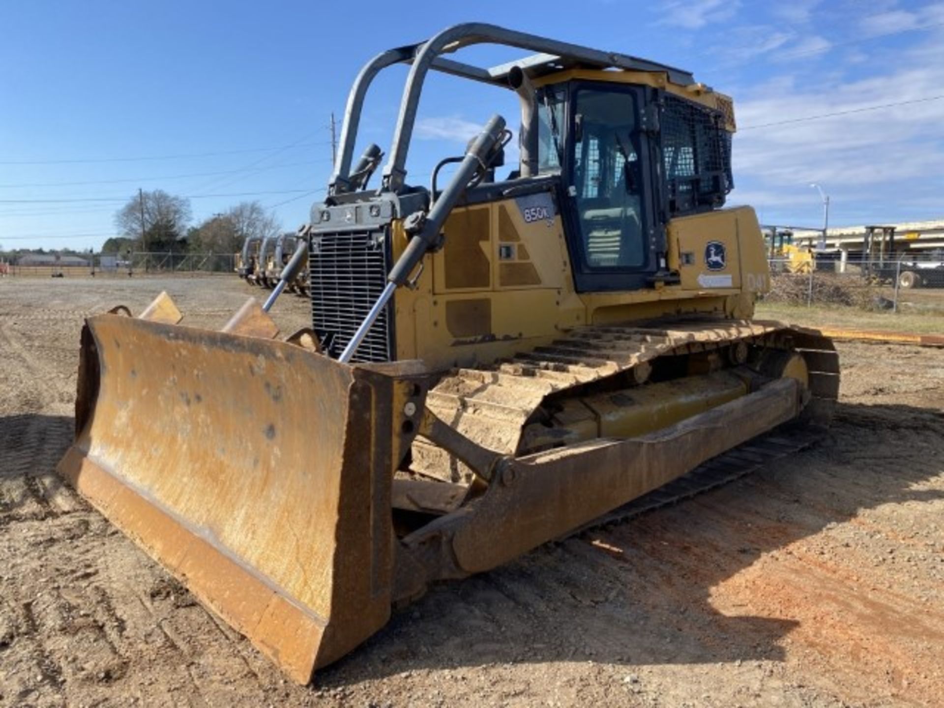 2011 JOHN DEERE 850K LGP VIN/SN: XHBE206303 Hours: 6130 EROPS Sweeps/Screen