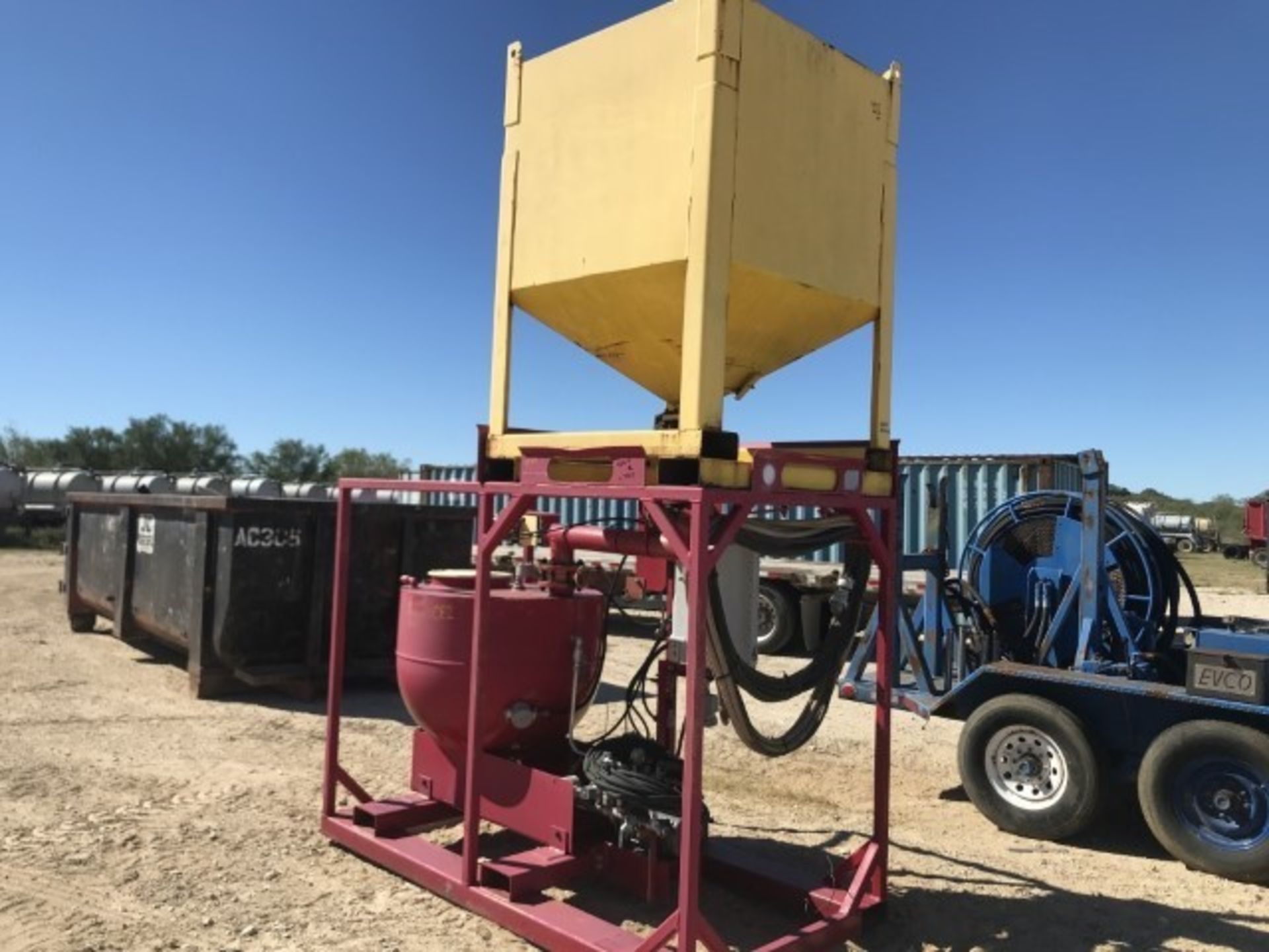 Mixing Unit U-00008 Safe T Mix. Electric Mixing Unit With Hopper. Located I - Image 4 of 7