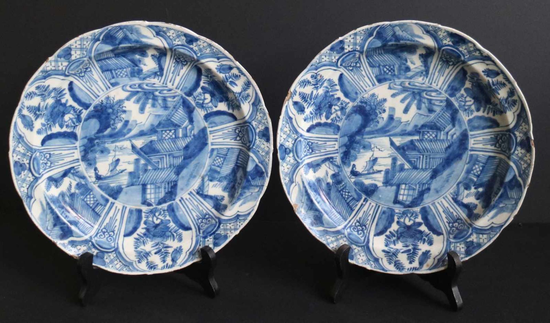 DELFT Van Eenhoorn2 plates with chinoiserie Marked VE, factory De Griekse A Late 17th early 18th