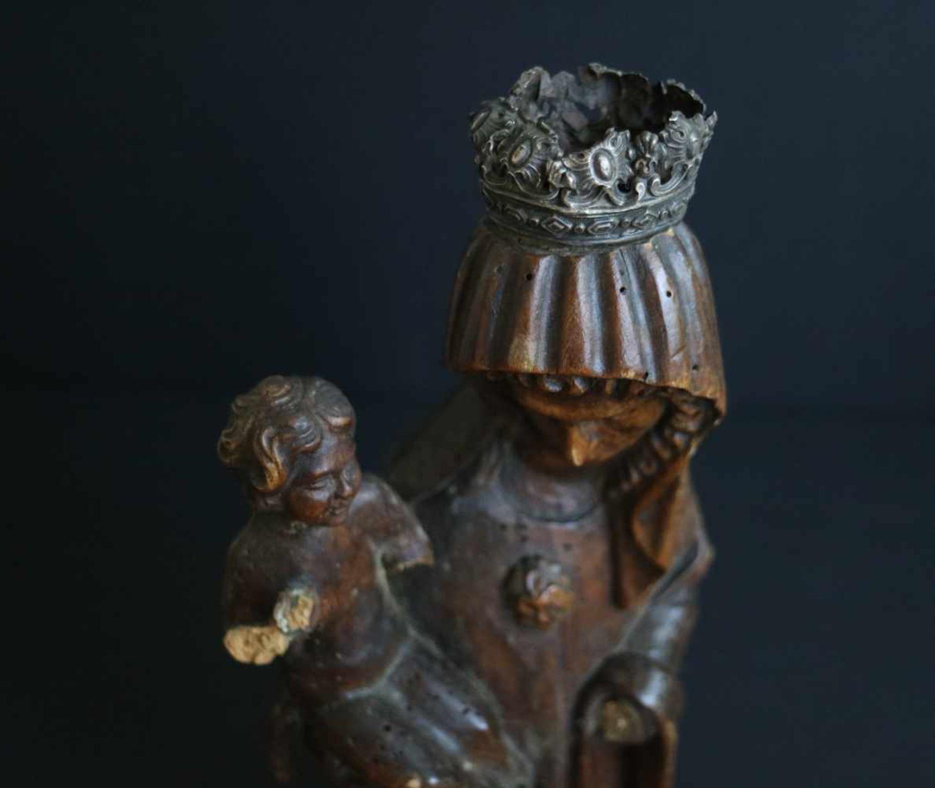 Madonna in wood 17th centuryMadonna in wood 17th centuryH 36 cm - Bild 5 aus 7