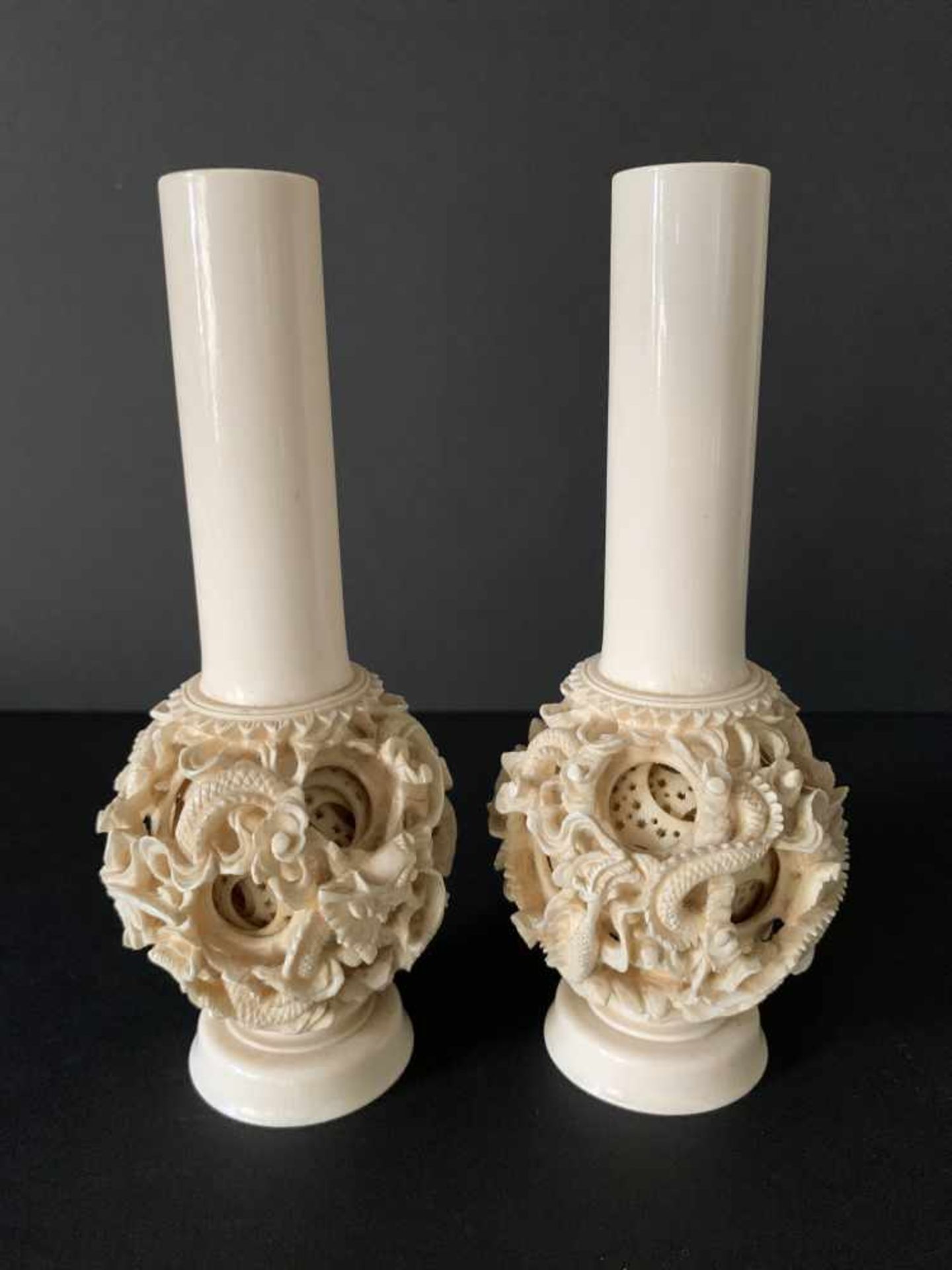 2 Chinese candlesticks with puzzle ball1920 Certificate of Arts Ivory ExpertsH 15.5 cm - Bild 3 aus 6