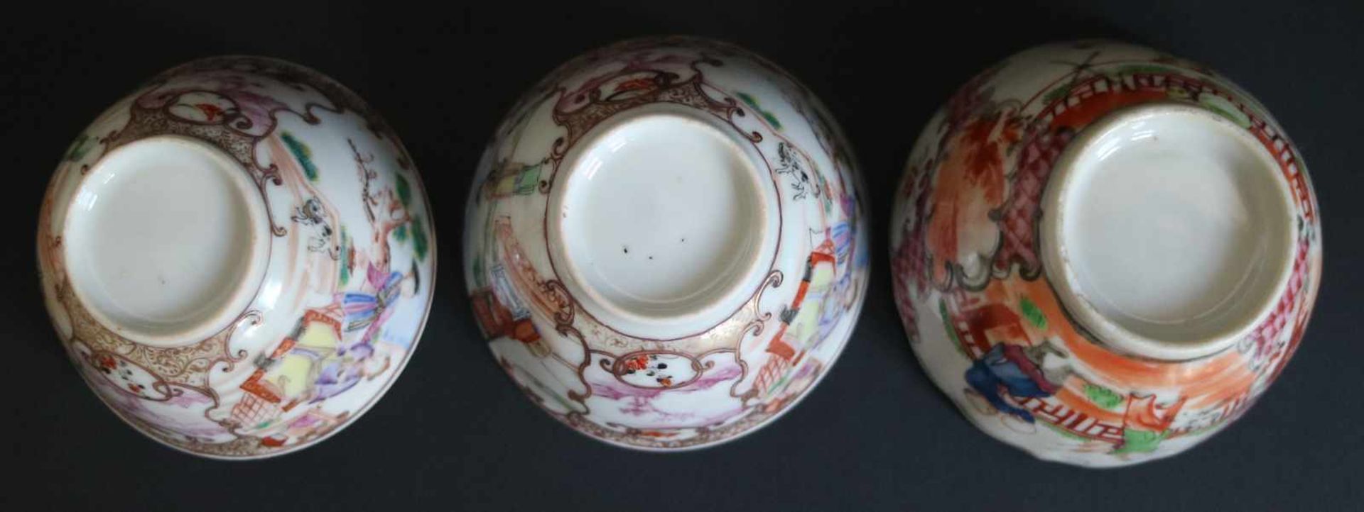 Chinese cups with saucer (3)Famille rose at the end of the 18th century UV checked, no repairs, no - Bild 3 aus 4