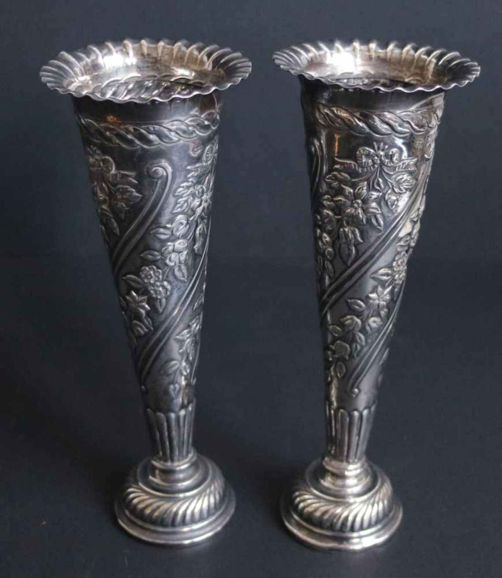 Silver flower vases English 19th centurySilver flower vases English 19th centuryH 19 cm